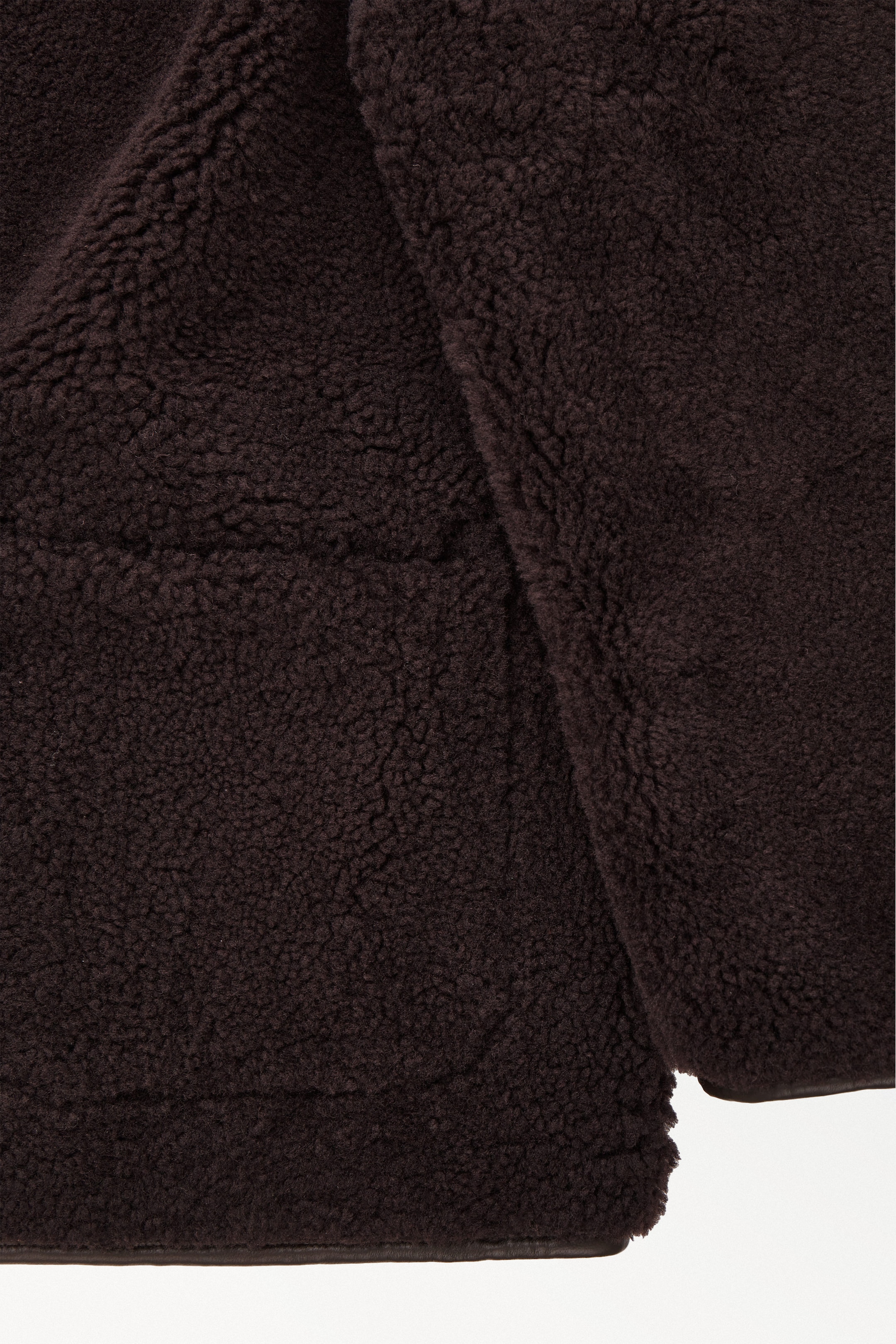 THE REVERSIBLE SHEARLING AVIATOR JACKET