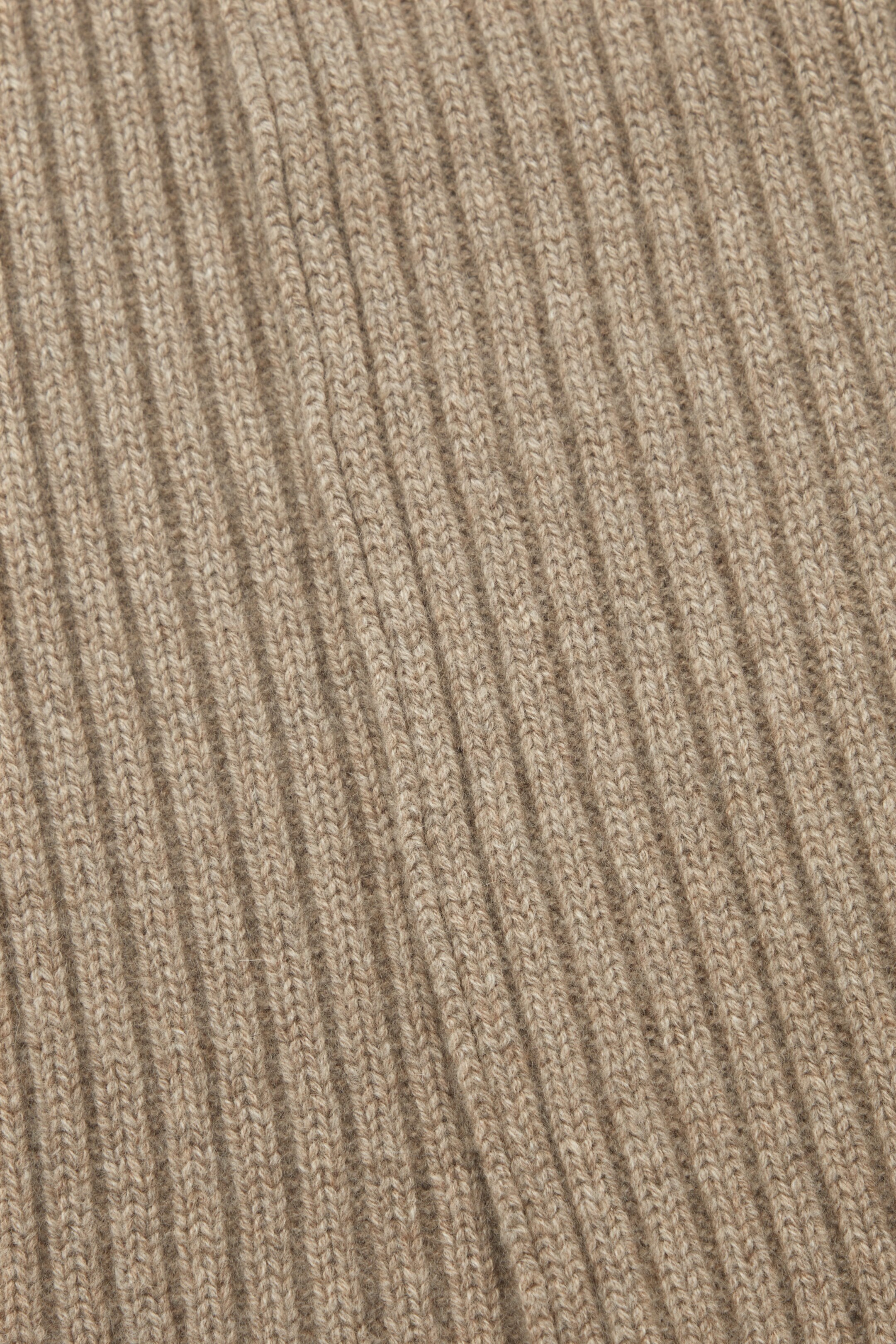 StillMedia/DescriptiveDetail