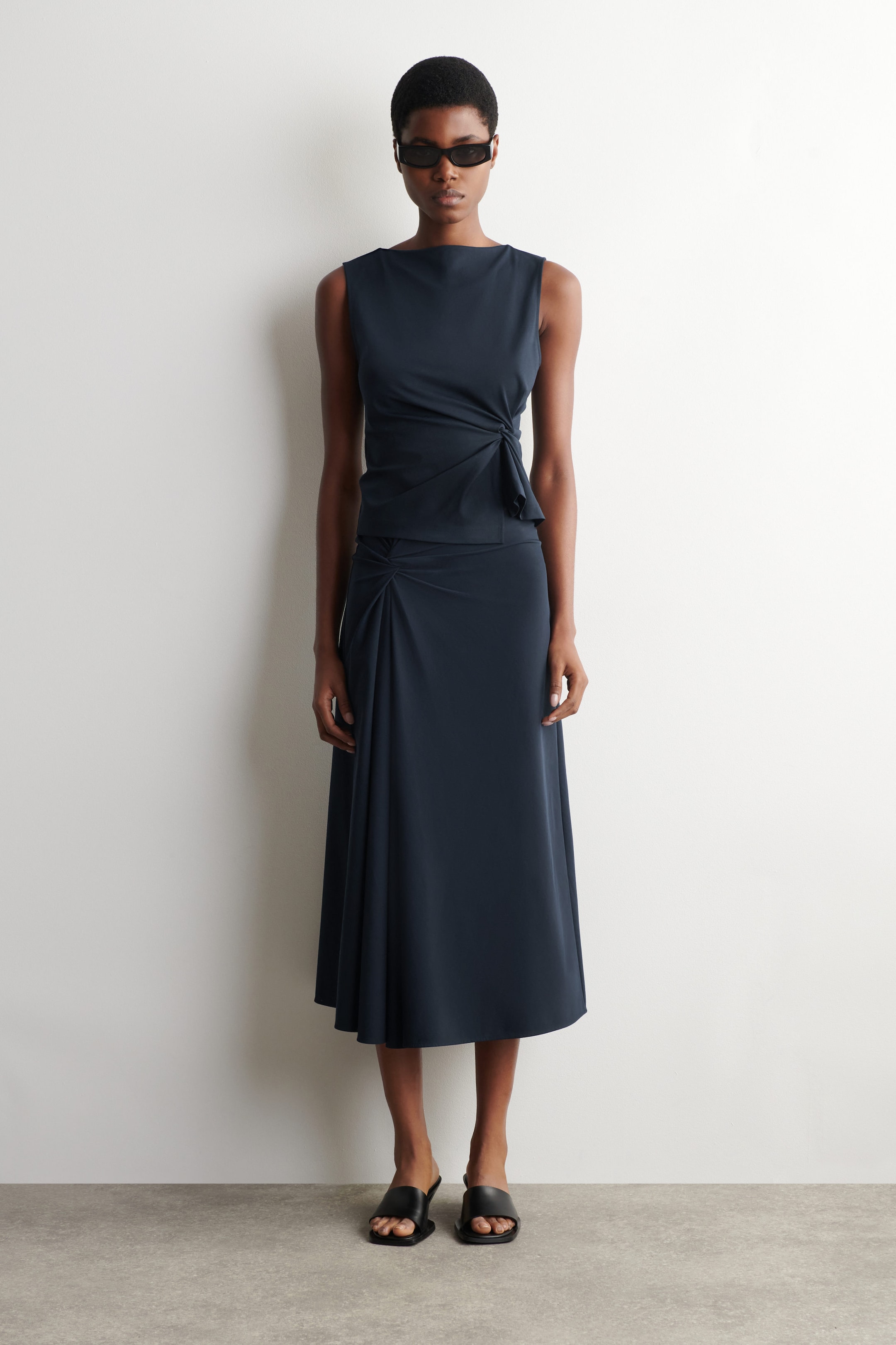 TWIST-DETAIL JERSEY MIDI SKIRT