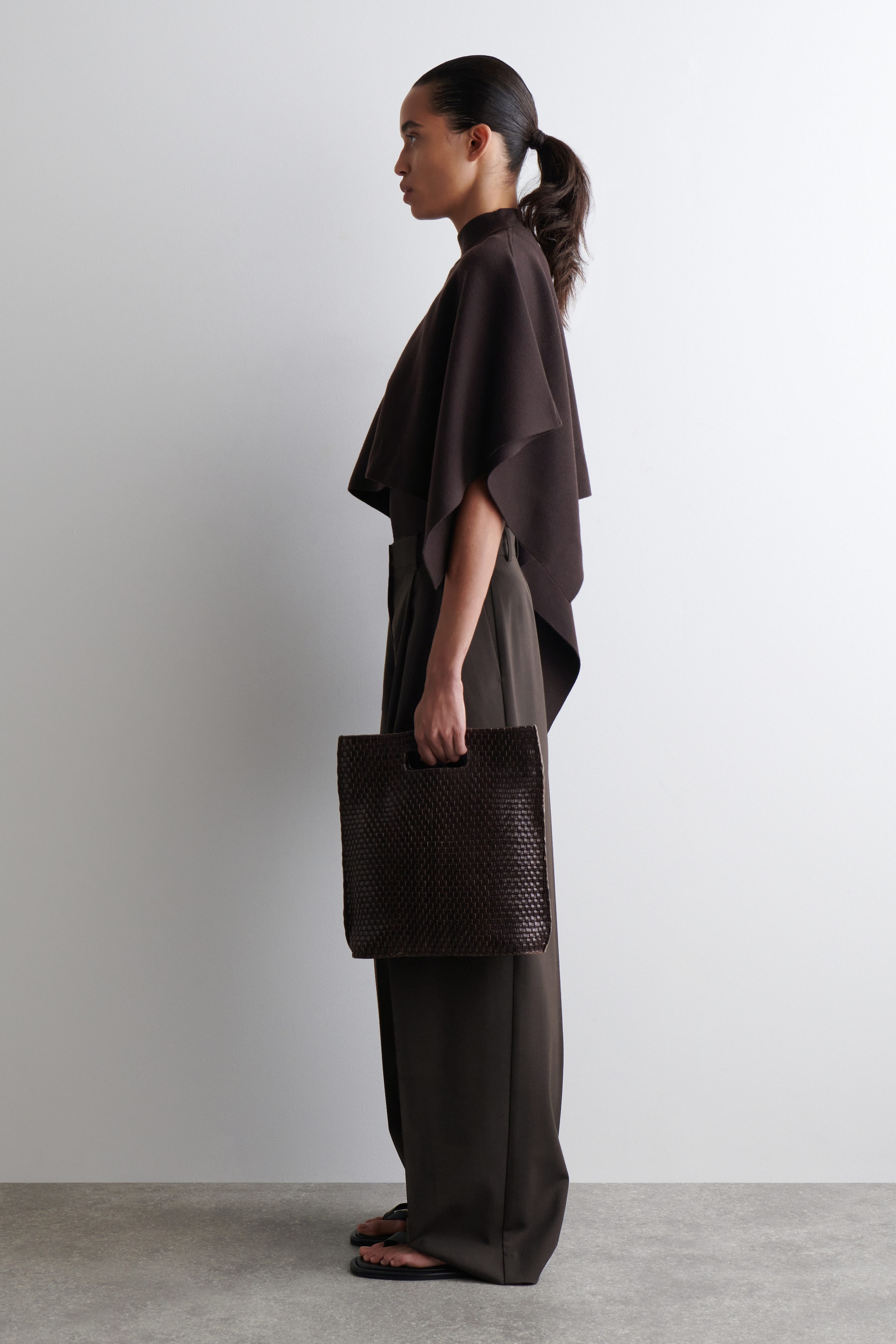ASYMMETRIC DOUBLE-KNIT WOOL CAPE