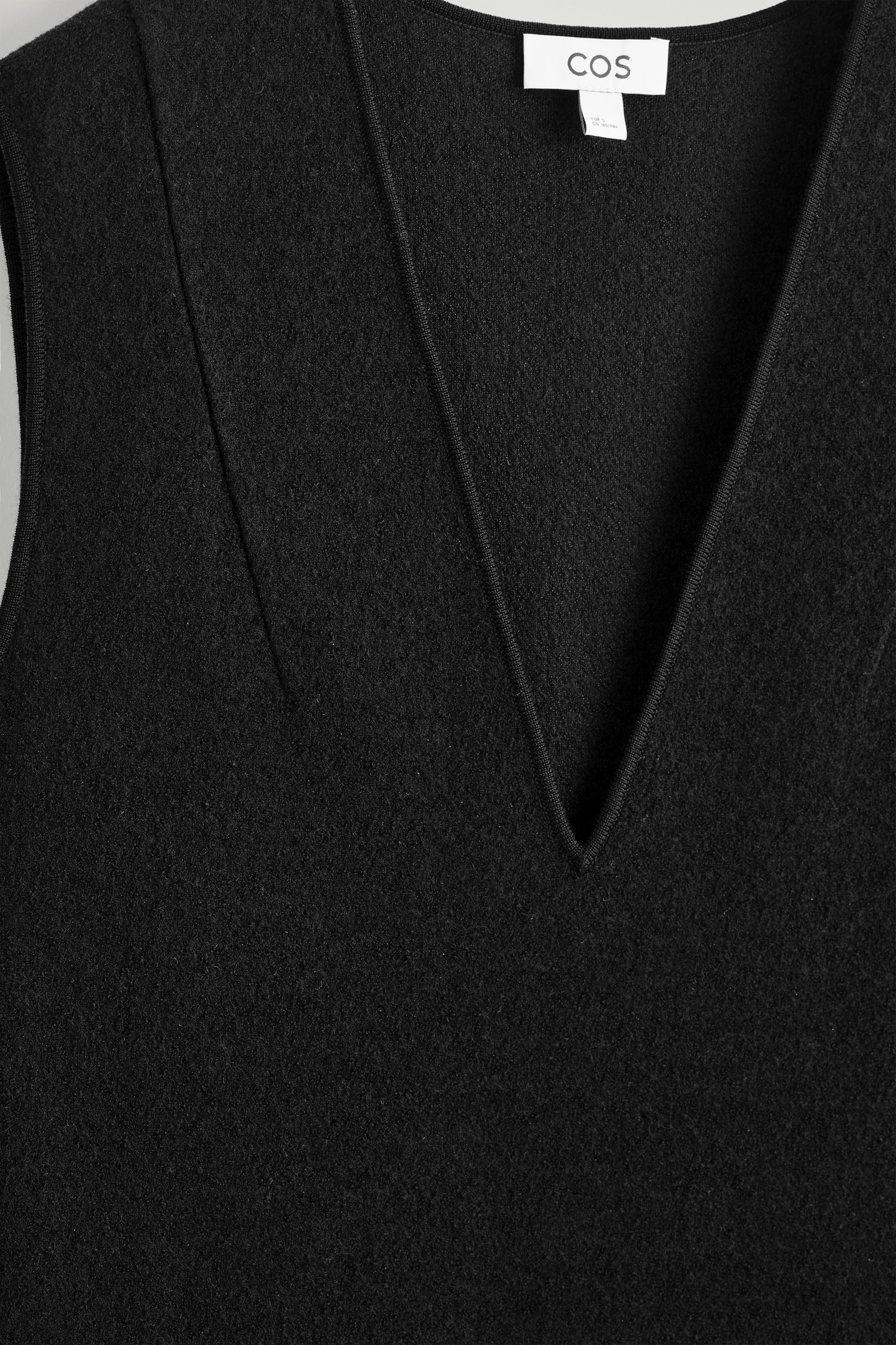 BOILED WOOL V-NECK MINI DRESS - BLACK - 7