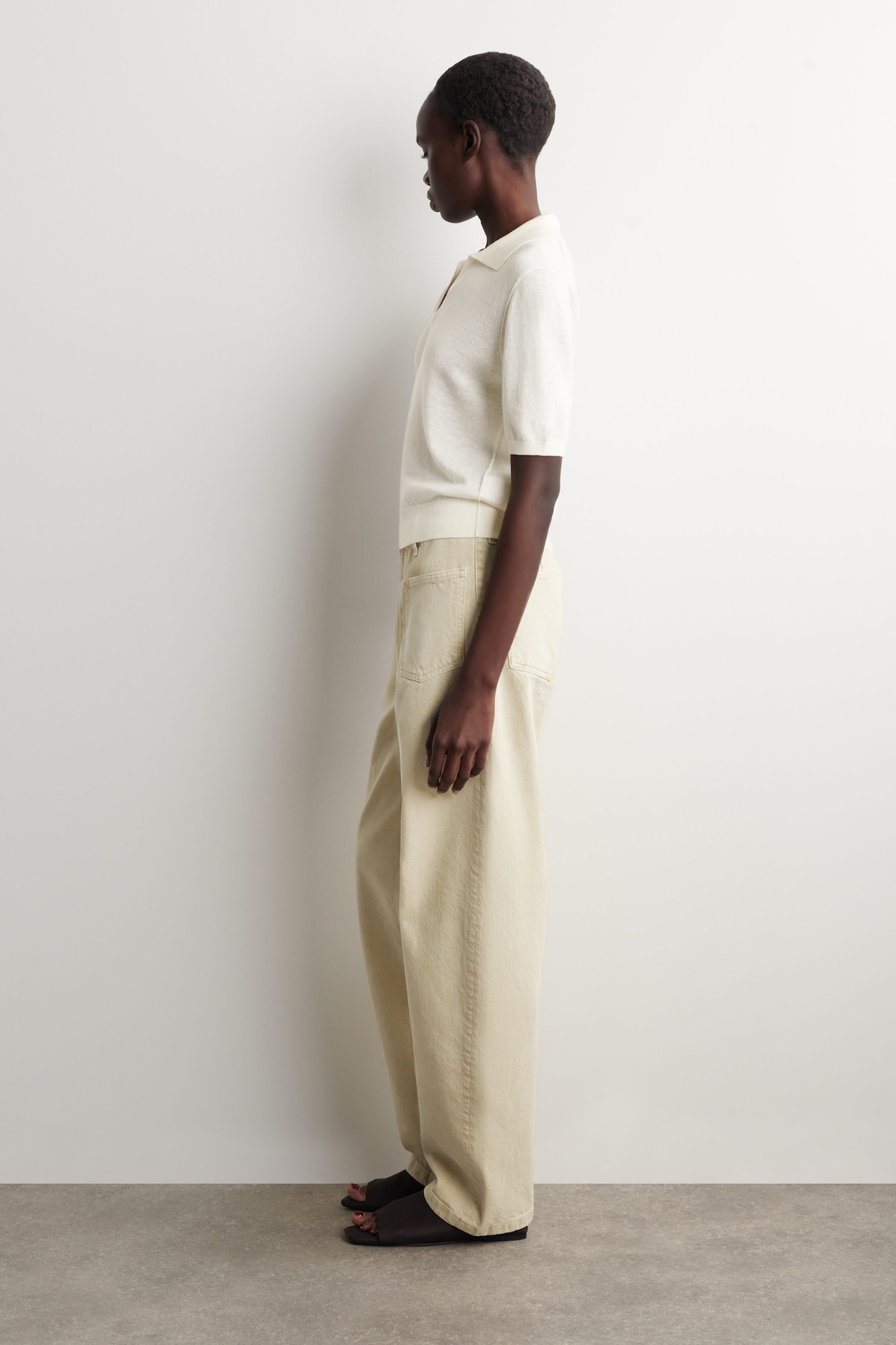 KNITTED LINEN-MERINO POLO SHIRT — CREAM