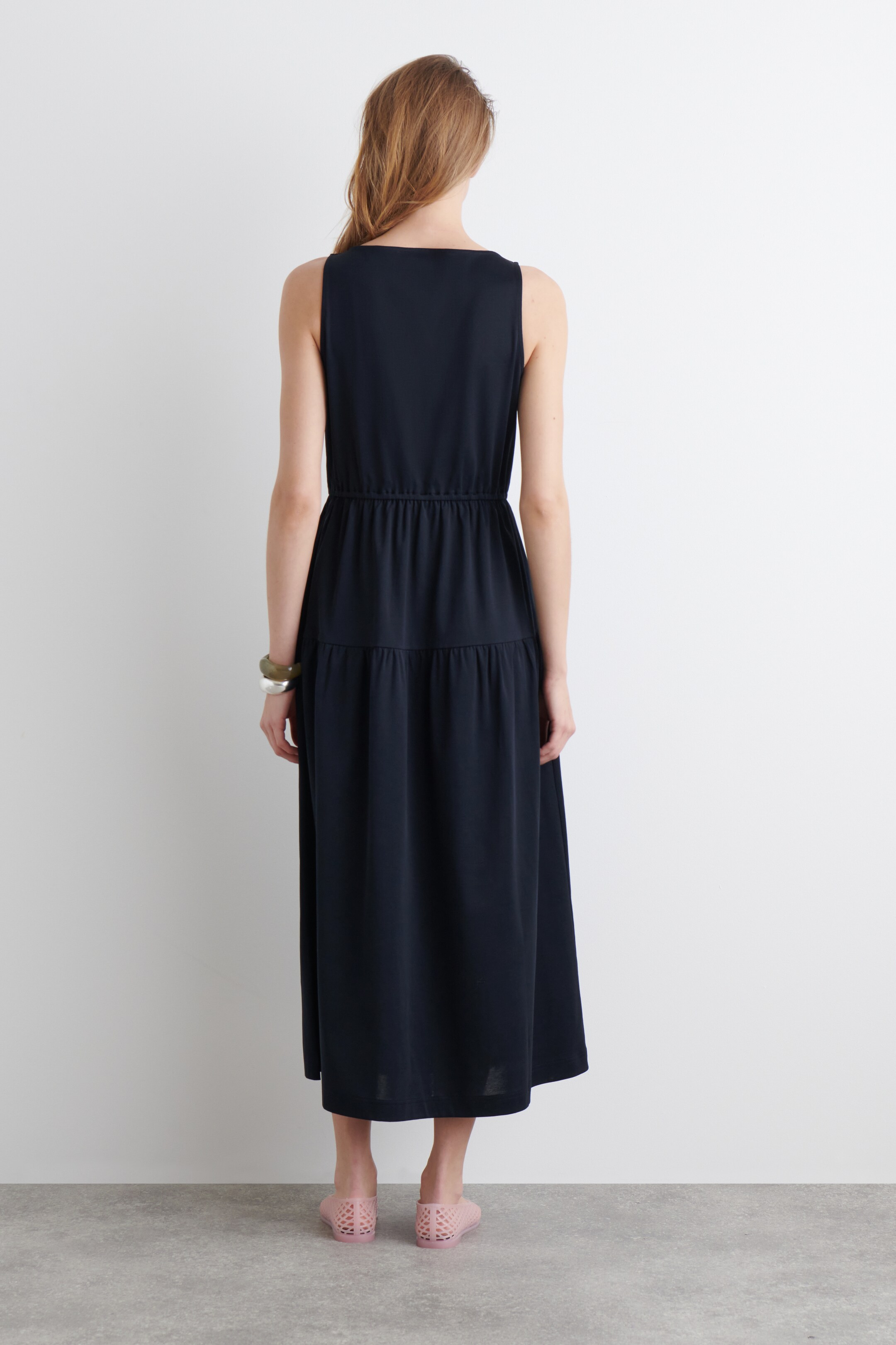 View larger image: BOAT-NECK GATHERED MIDI DRESS - NAVY - Ladies | H&M GB 4