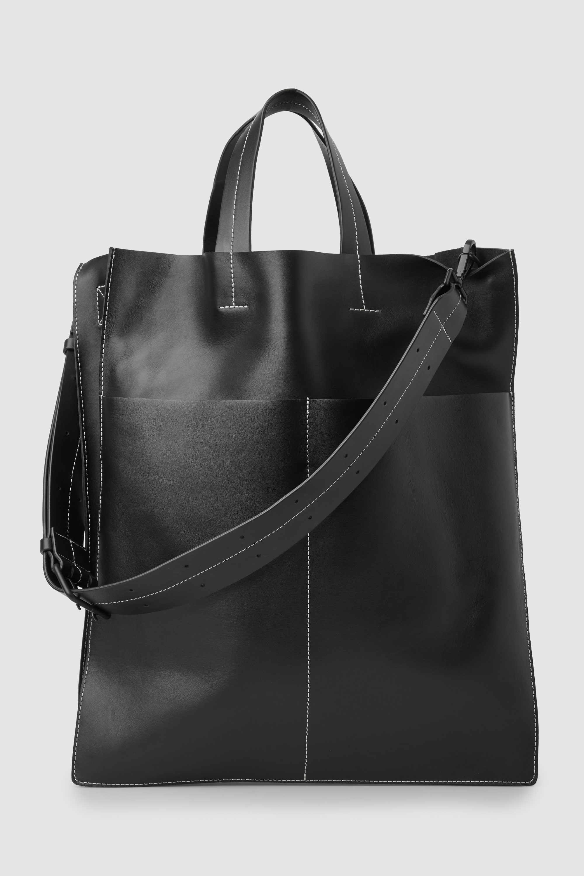 LEATHER TOTE BAG - BLACK | COS