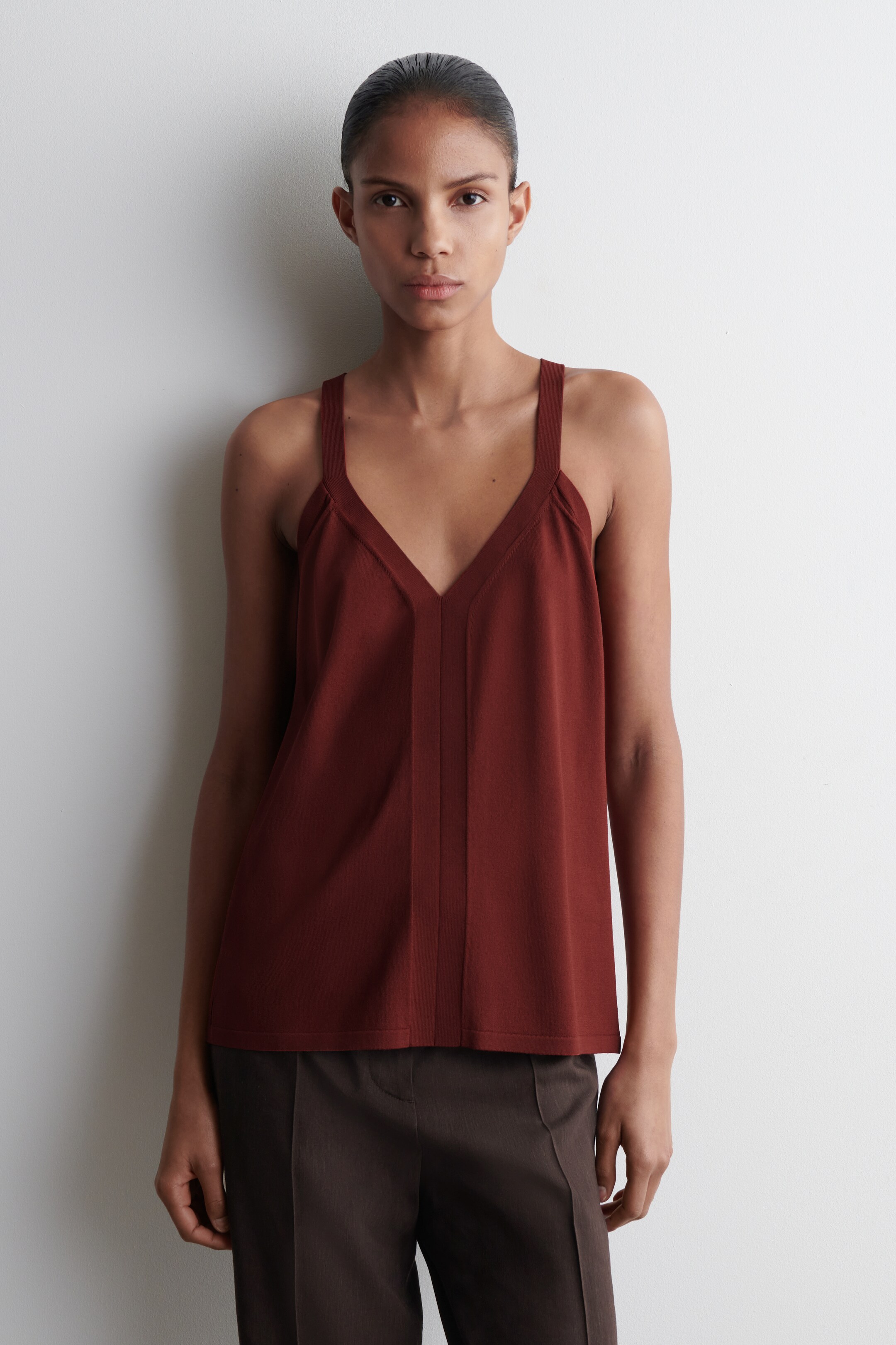 View larger image: KNITTED V-NECK TANK TOP - DARK RED - Ladies | H&M GB 1
