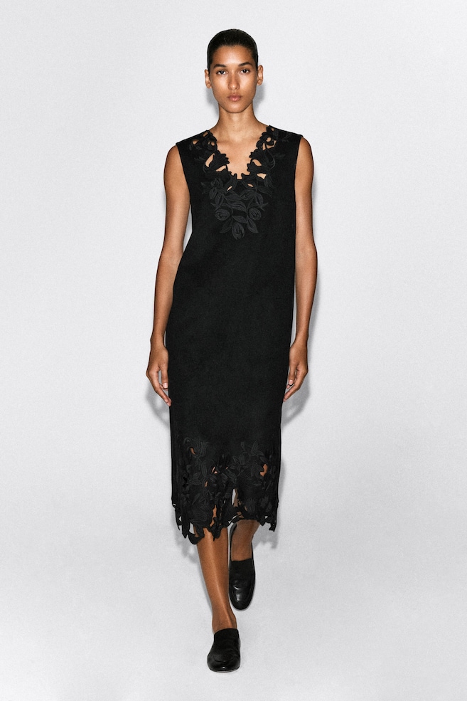 EMBROIDERED DOUBLE-FACED WOOL DRESS — CARBON