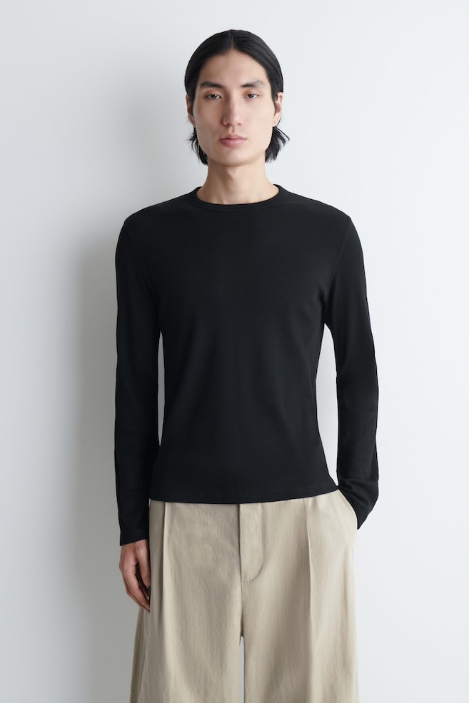 SLIM RIBBED COTTON LONG-SLEEVED T-SHIRT — BLACK