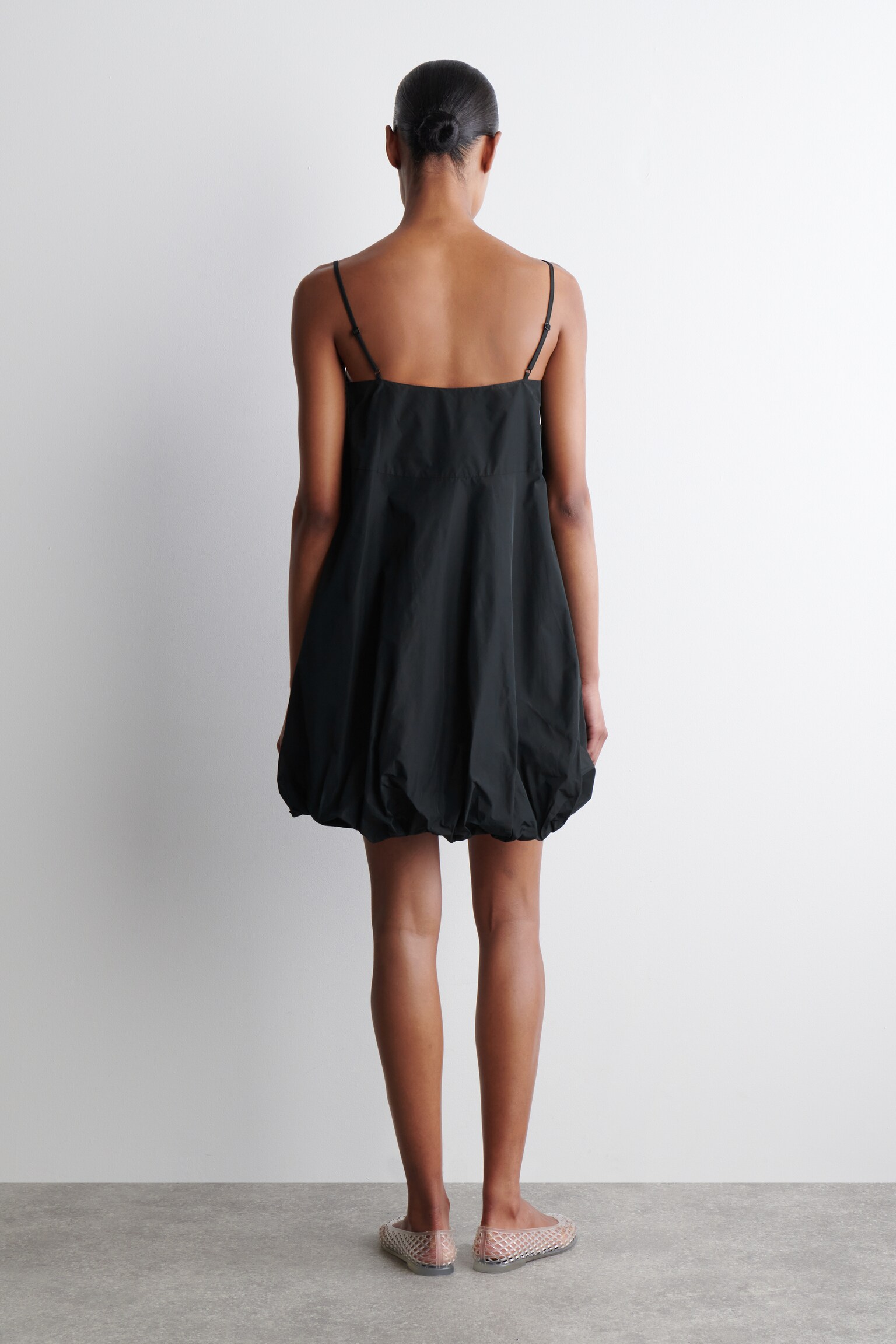 ROBE COURTE À OURLET BULLE - NOIR - 5