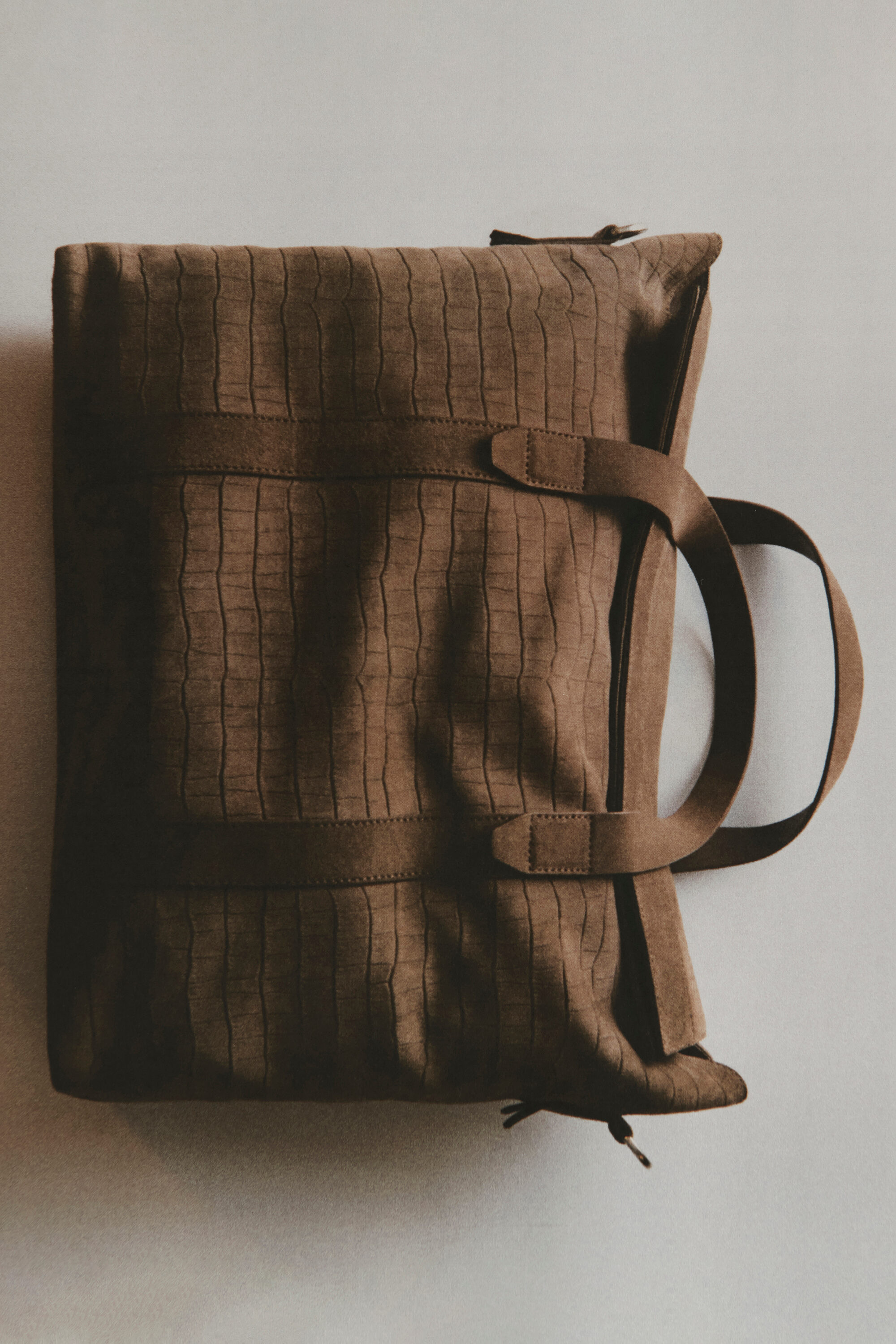 Men's Messenger Bags | Leather Courier Bags | COS