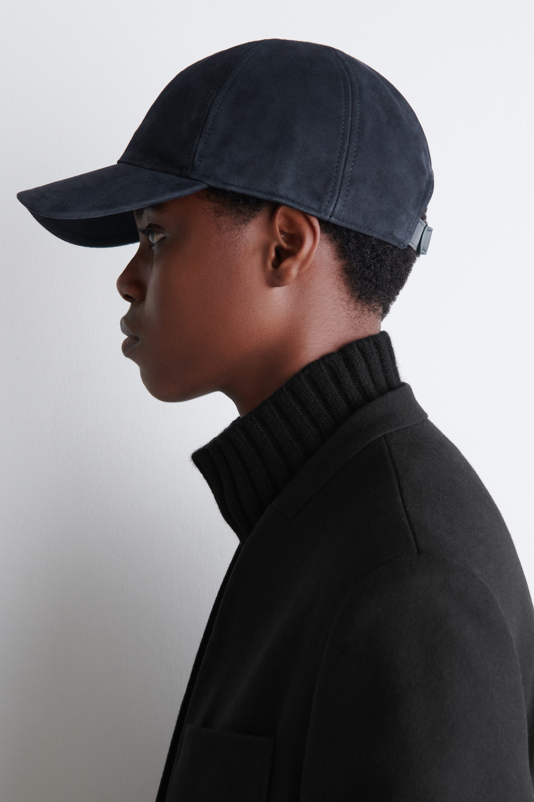 SUEDE BASEBALL CAP
