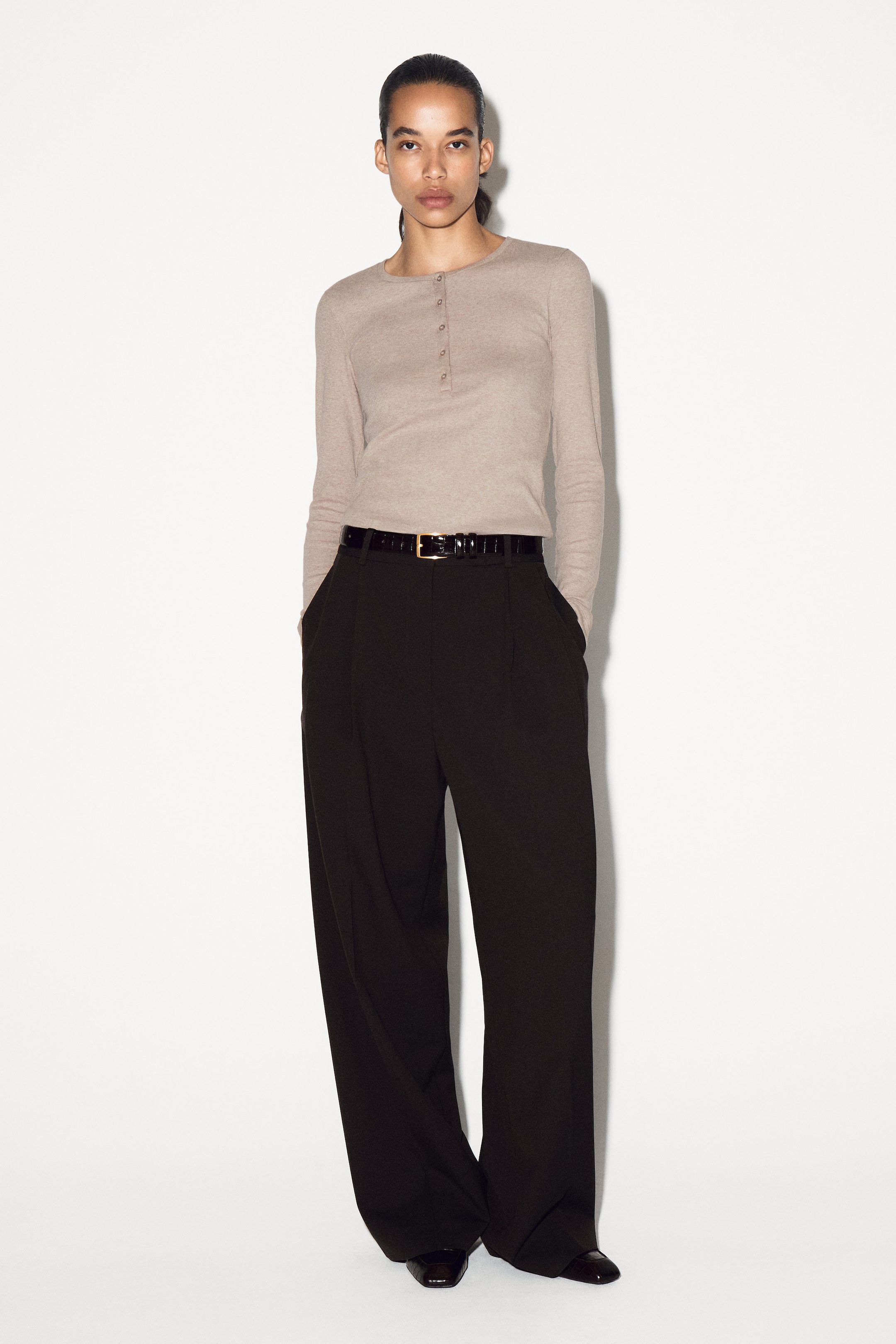 LONG-SLEEVED HENLEY TOP