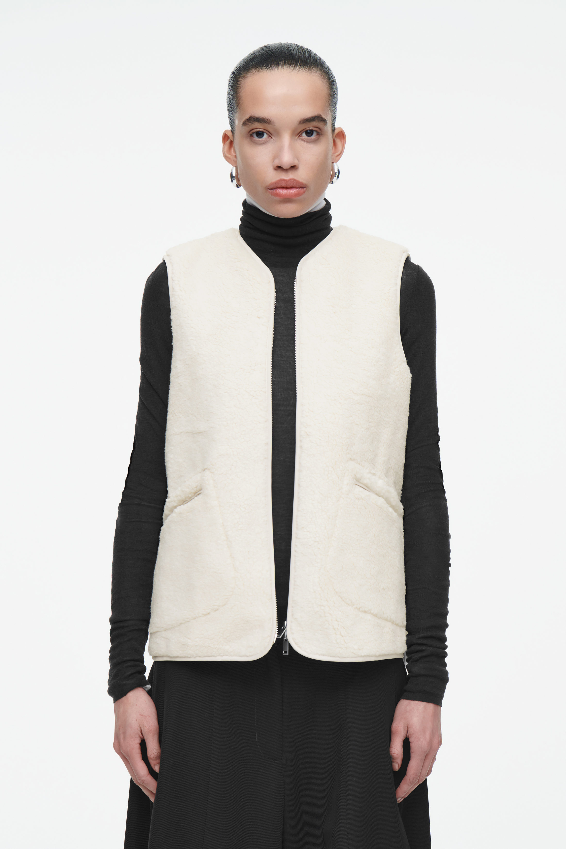 OVERSIZED FAUX SHEARLING VEST - IVORY | COS