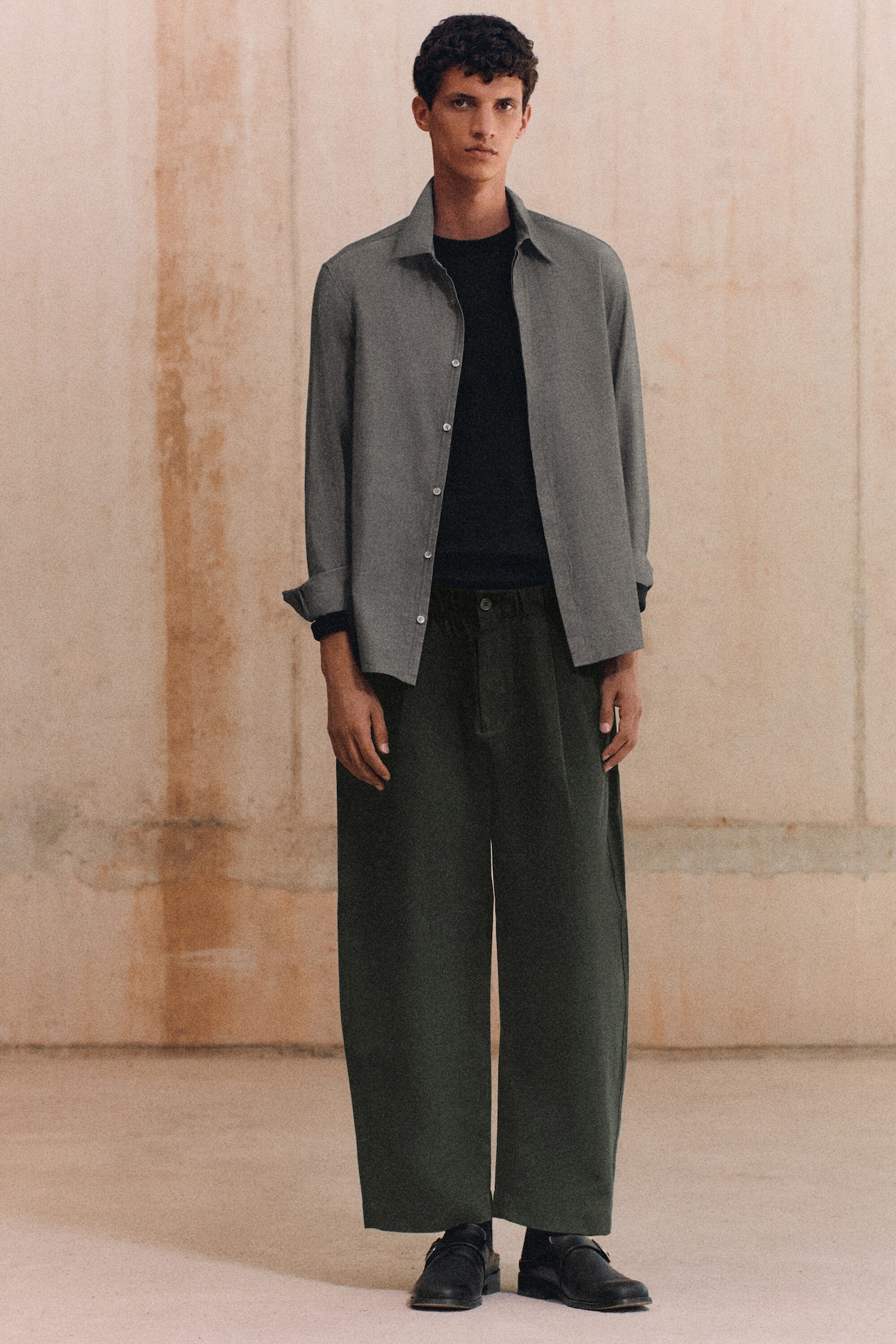 COTTON-CHAMBRAY SHIRT — GRAY MÉLANGE