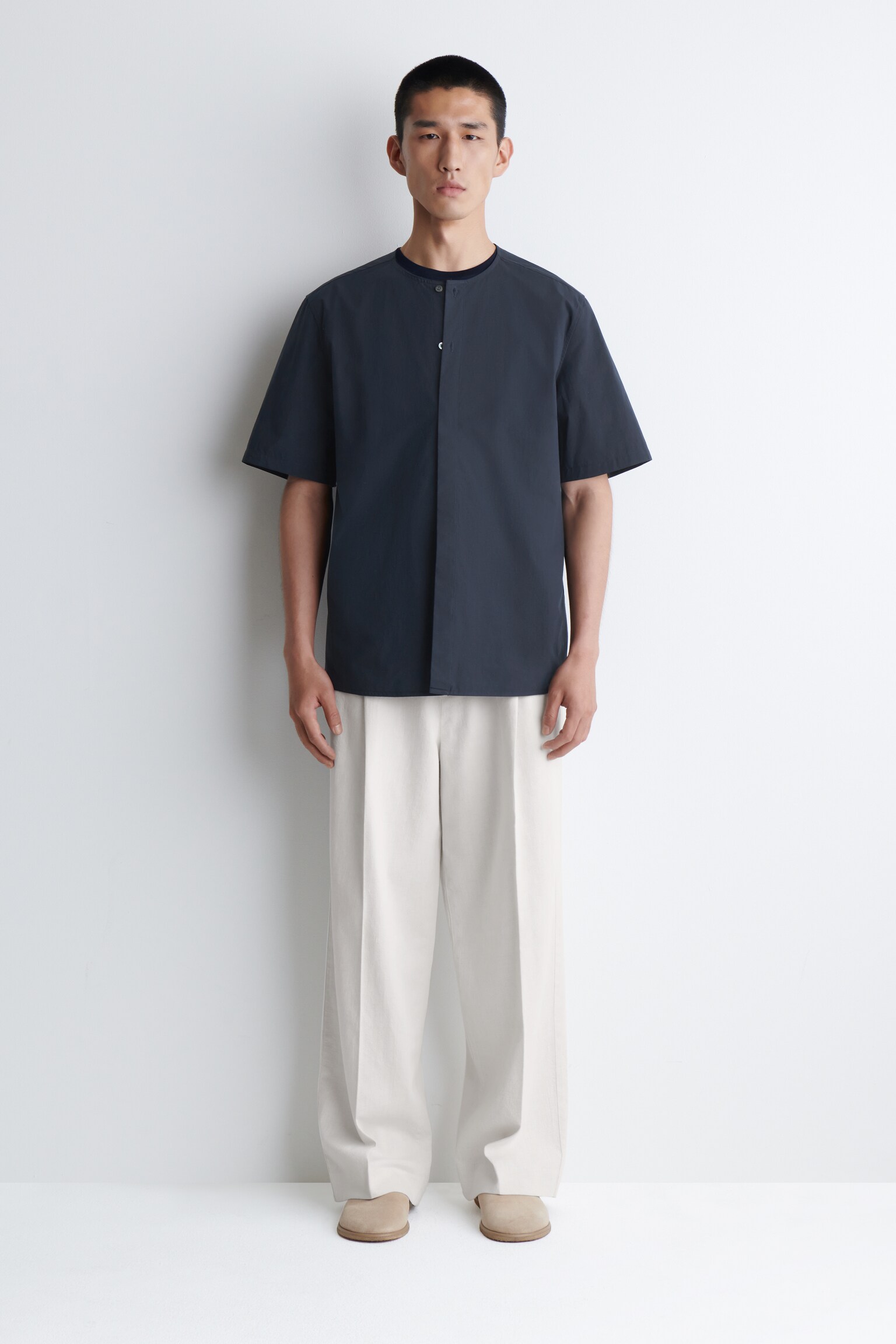 CHEMISE SANS COL EN COTON PIMA - BLEU MARINE/BLANC - 8