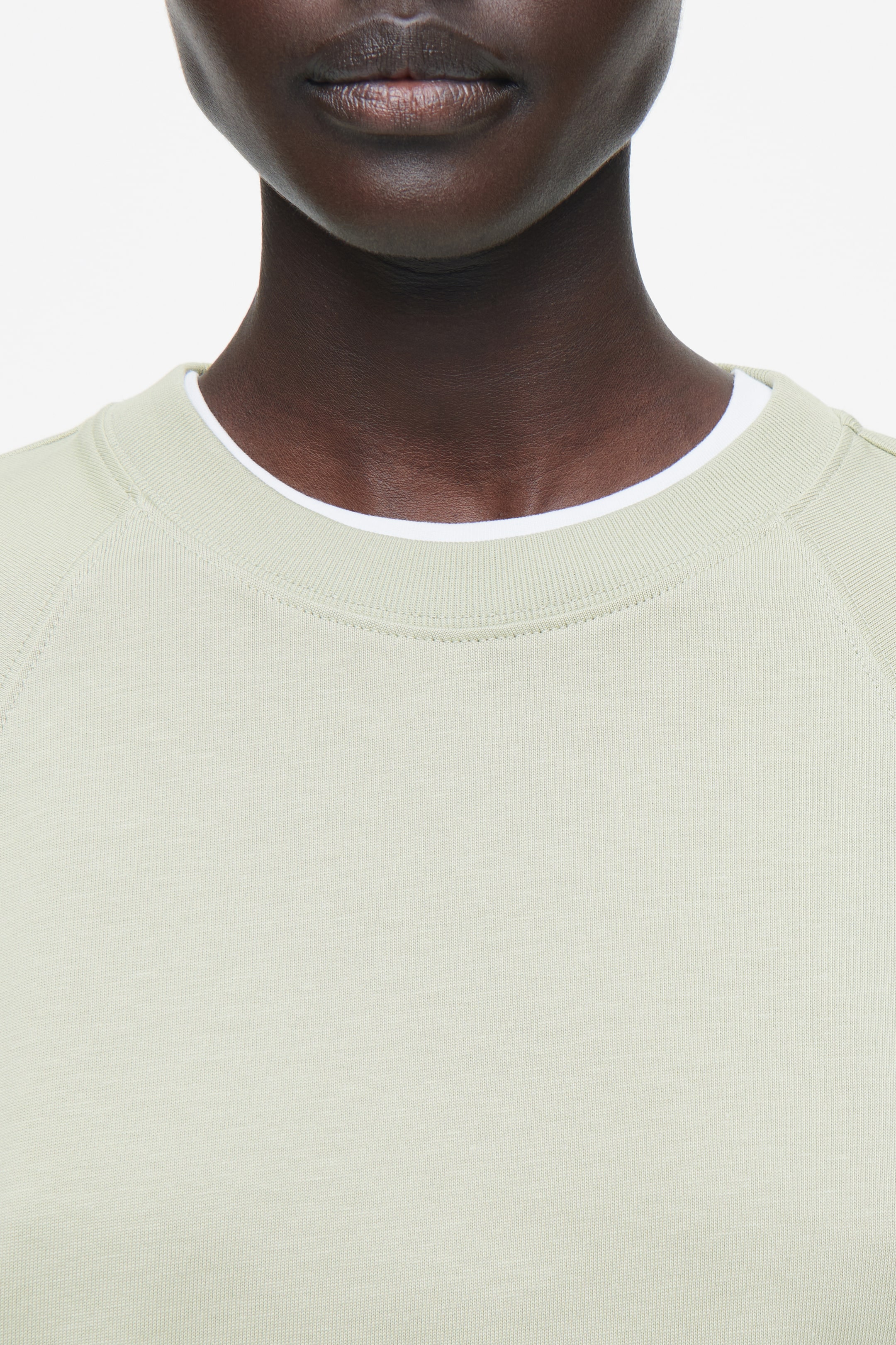 Grotere afbeelding bekijken: BOXY LONGSLEEVED T-SHIRT - SALIEGROEN - DAMES | H&M NL 6