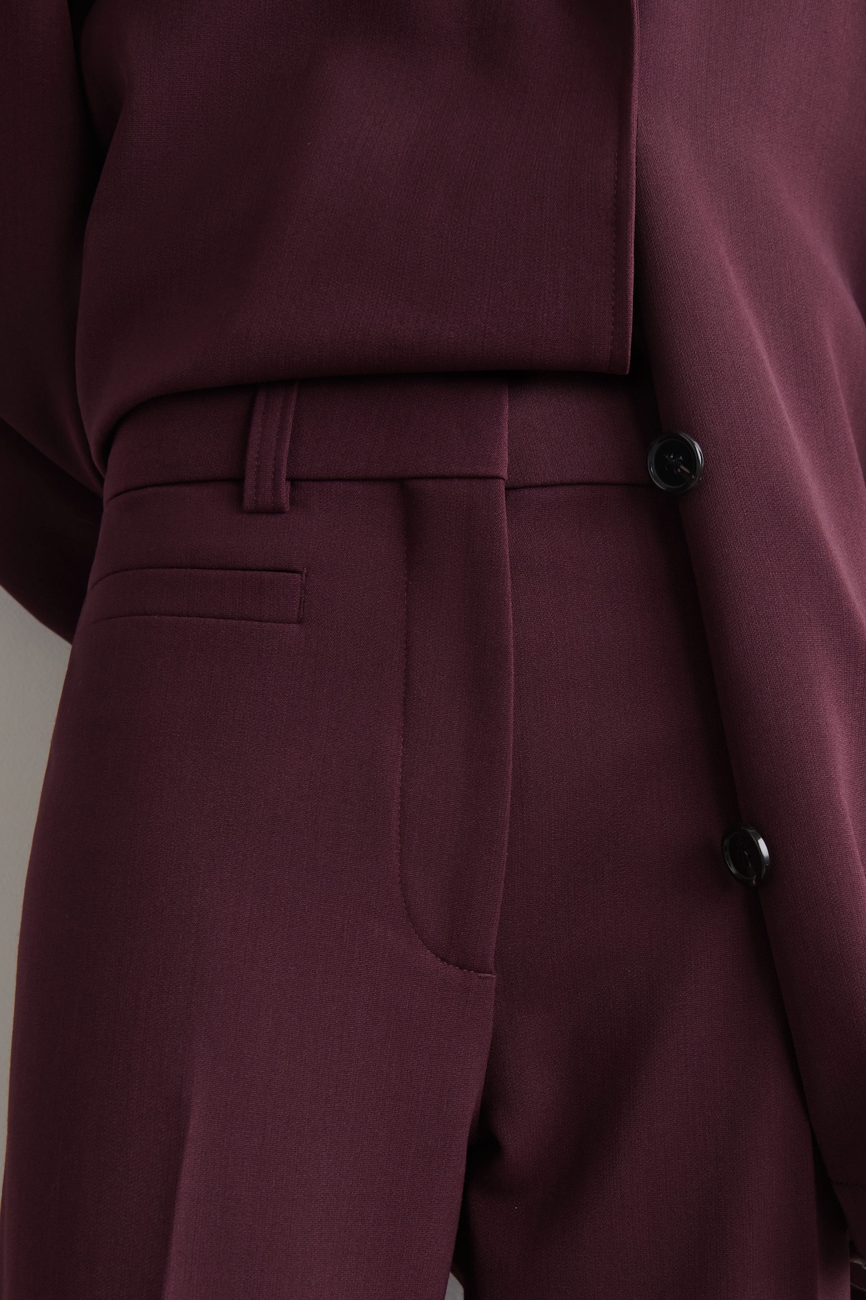 WOOL-BLEND STRAIGHT-LEG PANTS — BURGUNDY