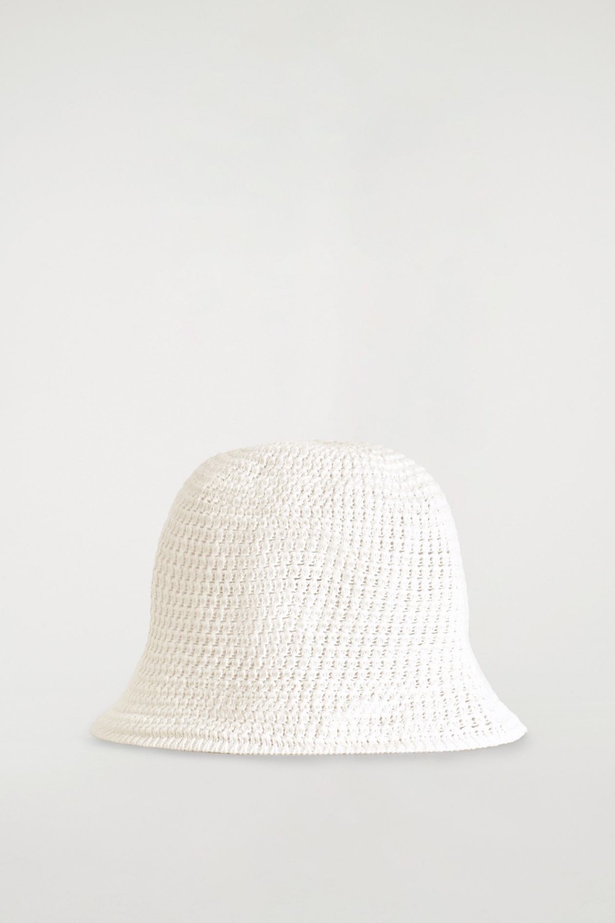 POINTELLE-KNIT BUCKET HAT — WHITE