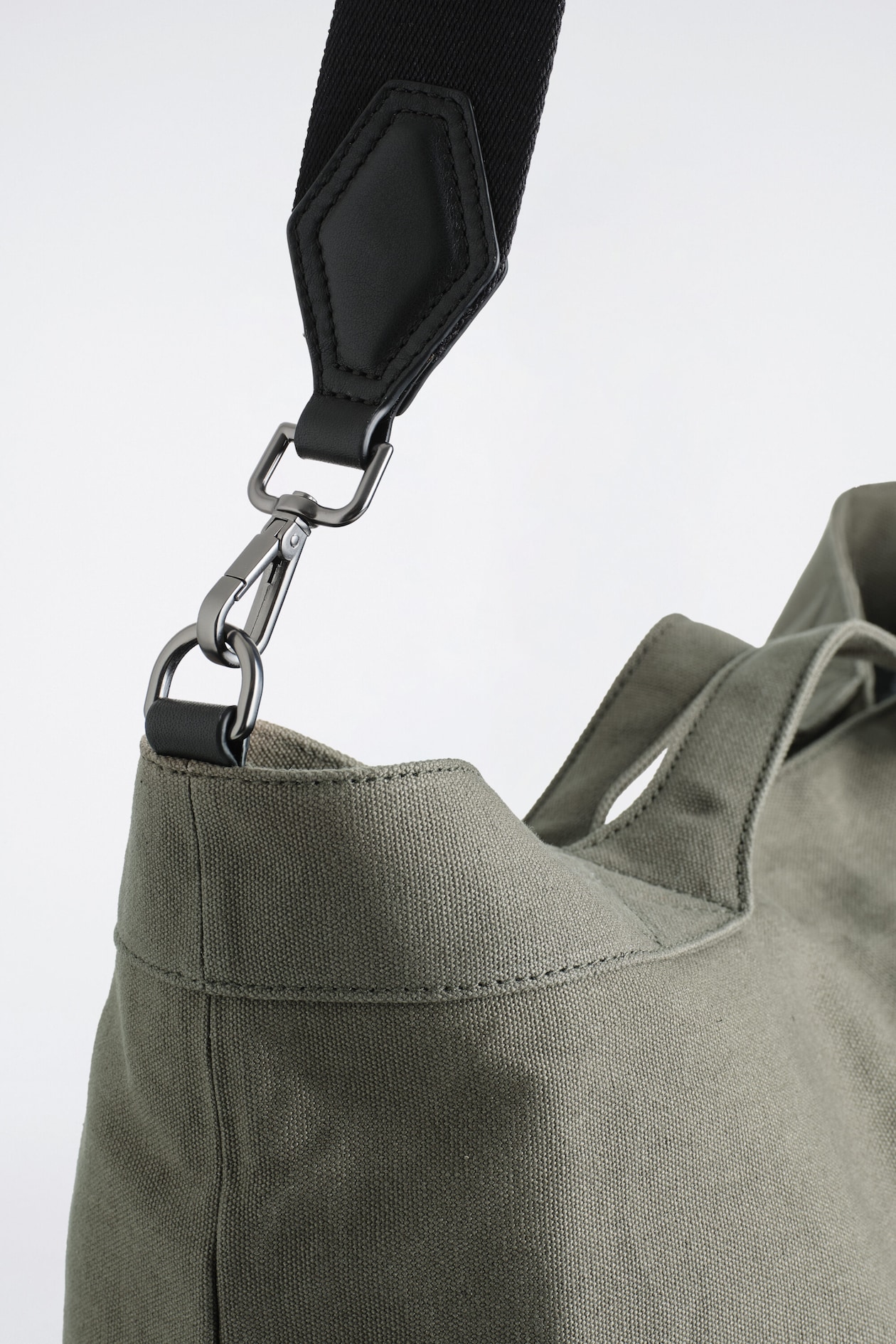PURSUIT MESSENGER BAG - CANVAS — STONE