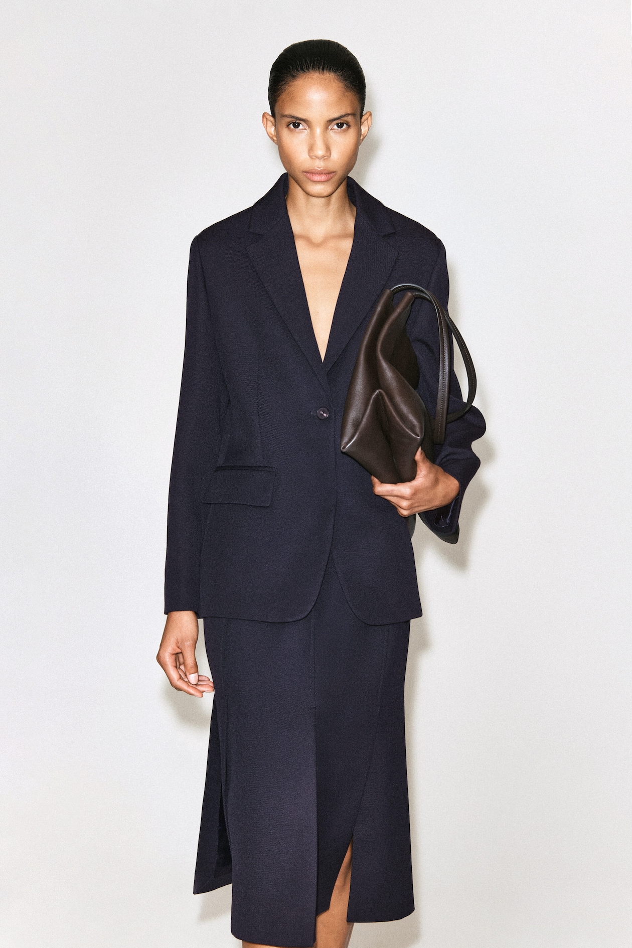 SINGLE-BREASTED WOOL BLAZER — MIDNIGHT
