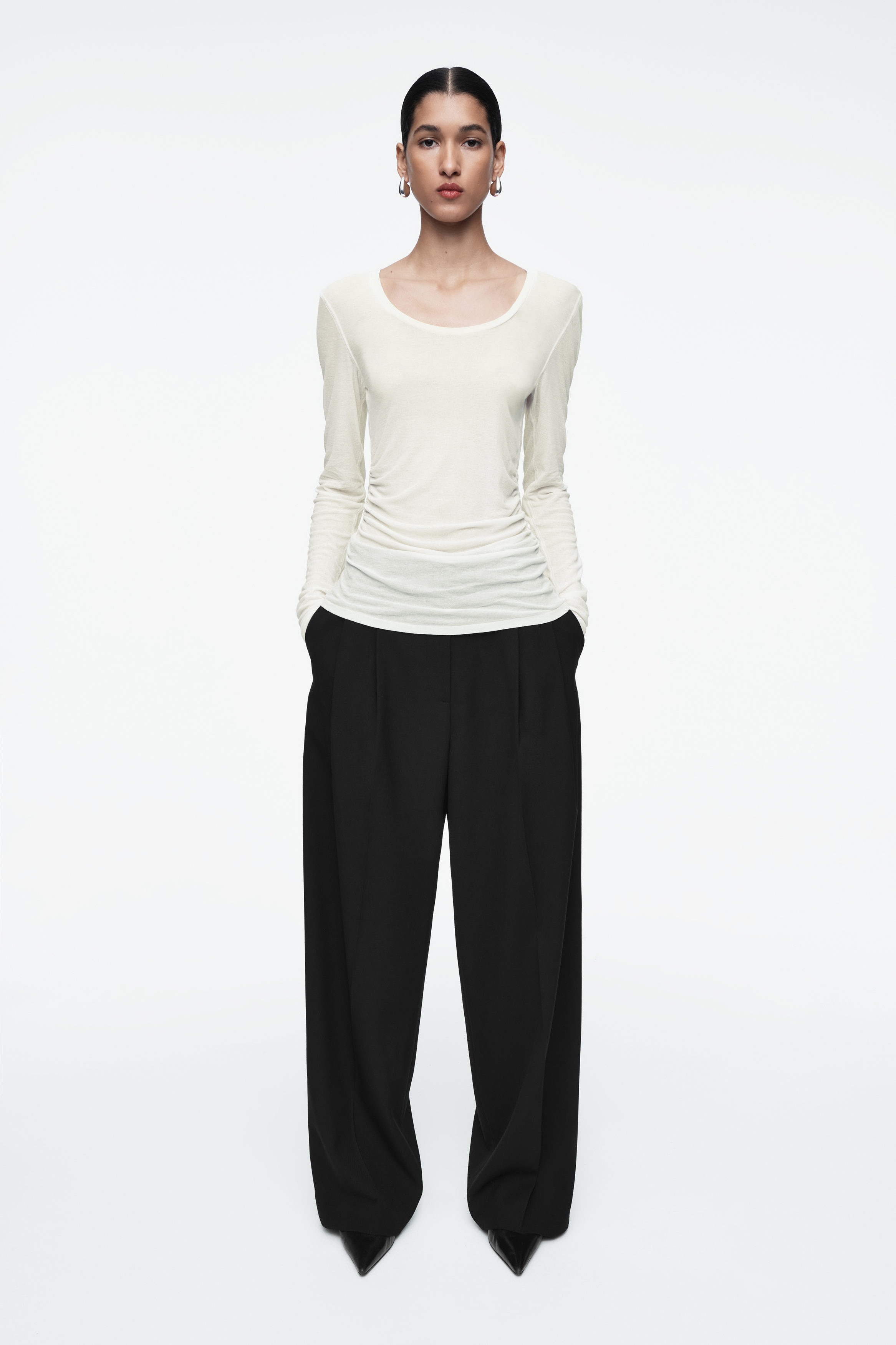 RUCHED LONG-SLEEVED TOP - IVORY | COS