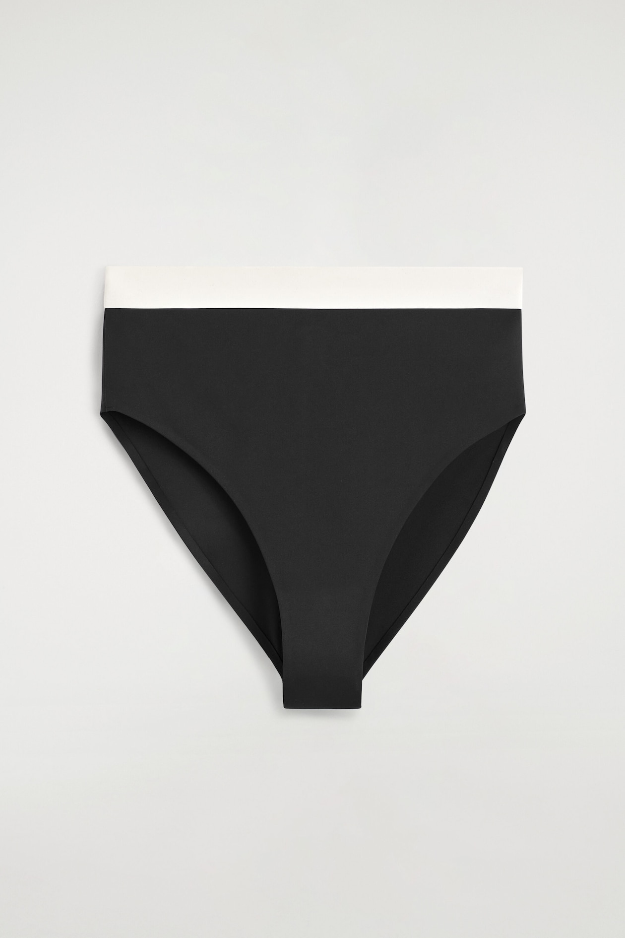 COLOUR-BLOCK SCUBA HIGH-WAISTED BIKINI BRIEFS — BLACK / CREAM