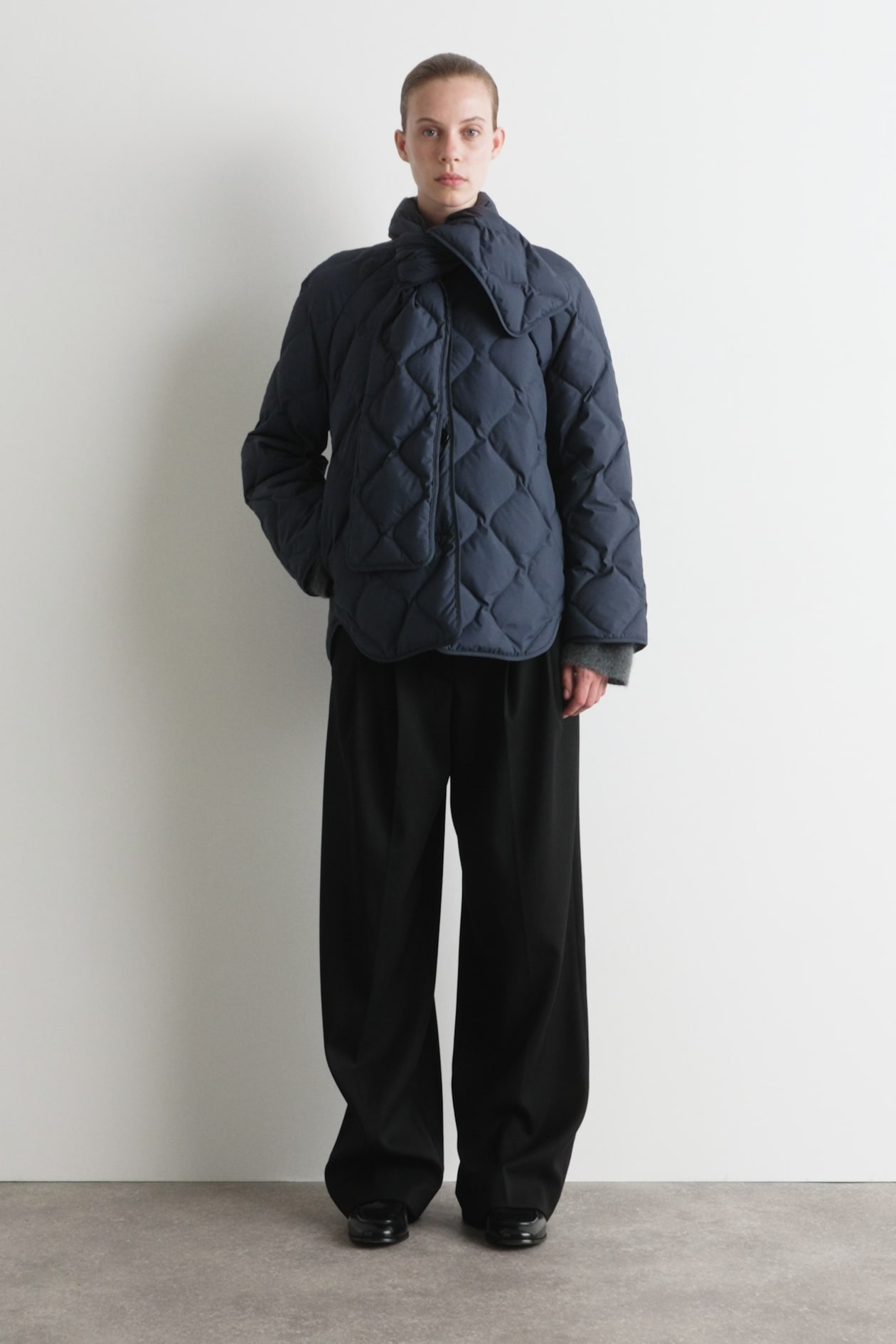 SCARF DETAIL QUILTED LINER JACKET