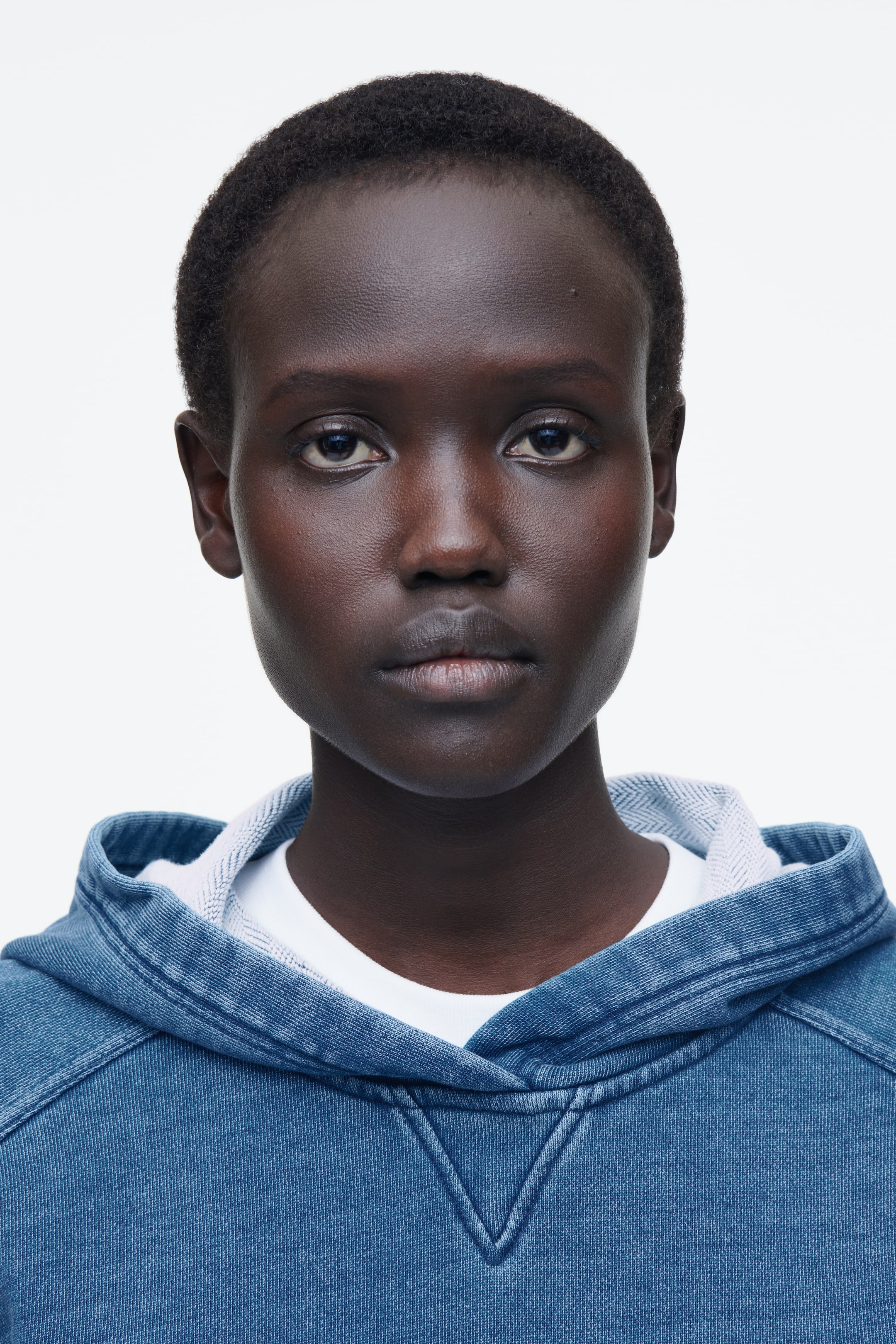 Visualizza immagine più grande: FELPA CON CAPPUCCIO IN JERSEY LAVAGGIO DENIM - BLU - DONNA | H&M IT 3