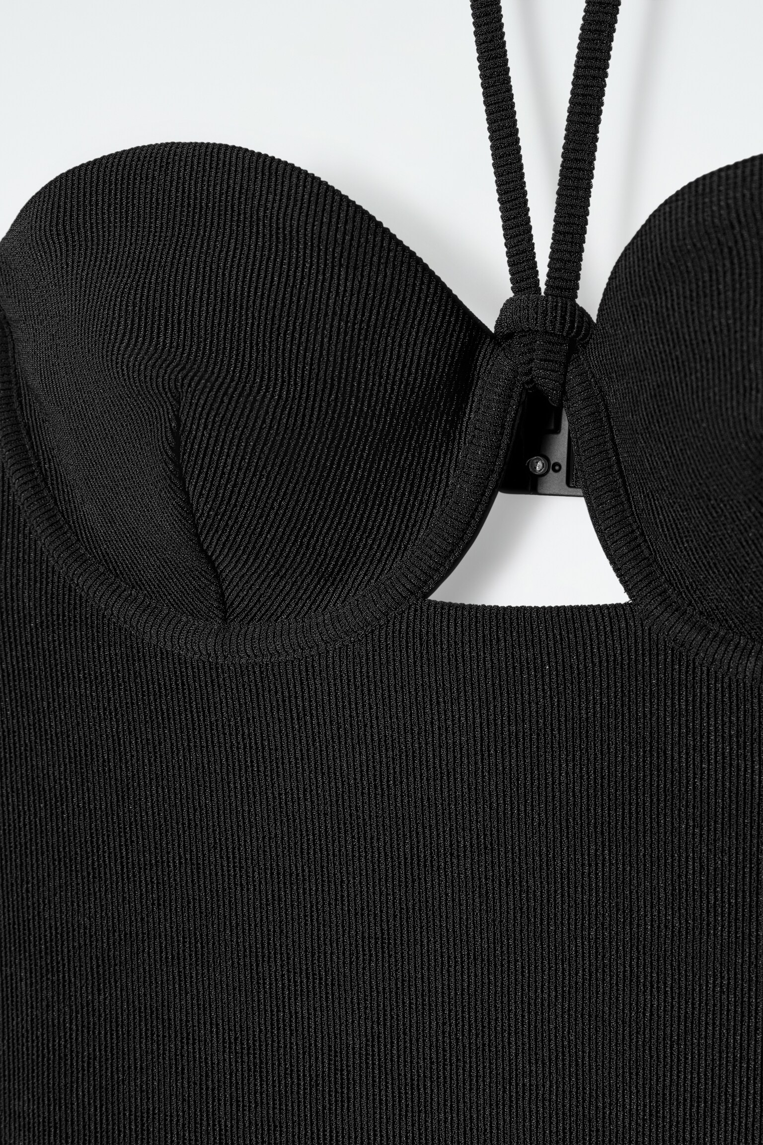 BAÑADOR DE CANALÉ CON ARO CUELLO HALTER - NEGRO - 4