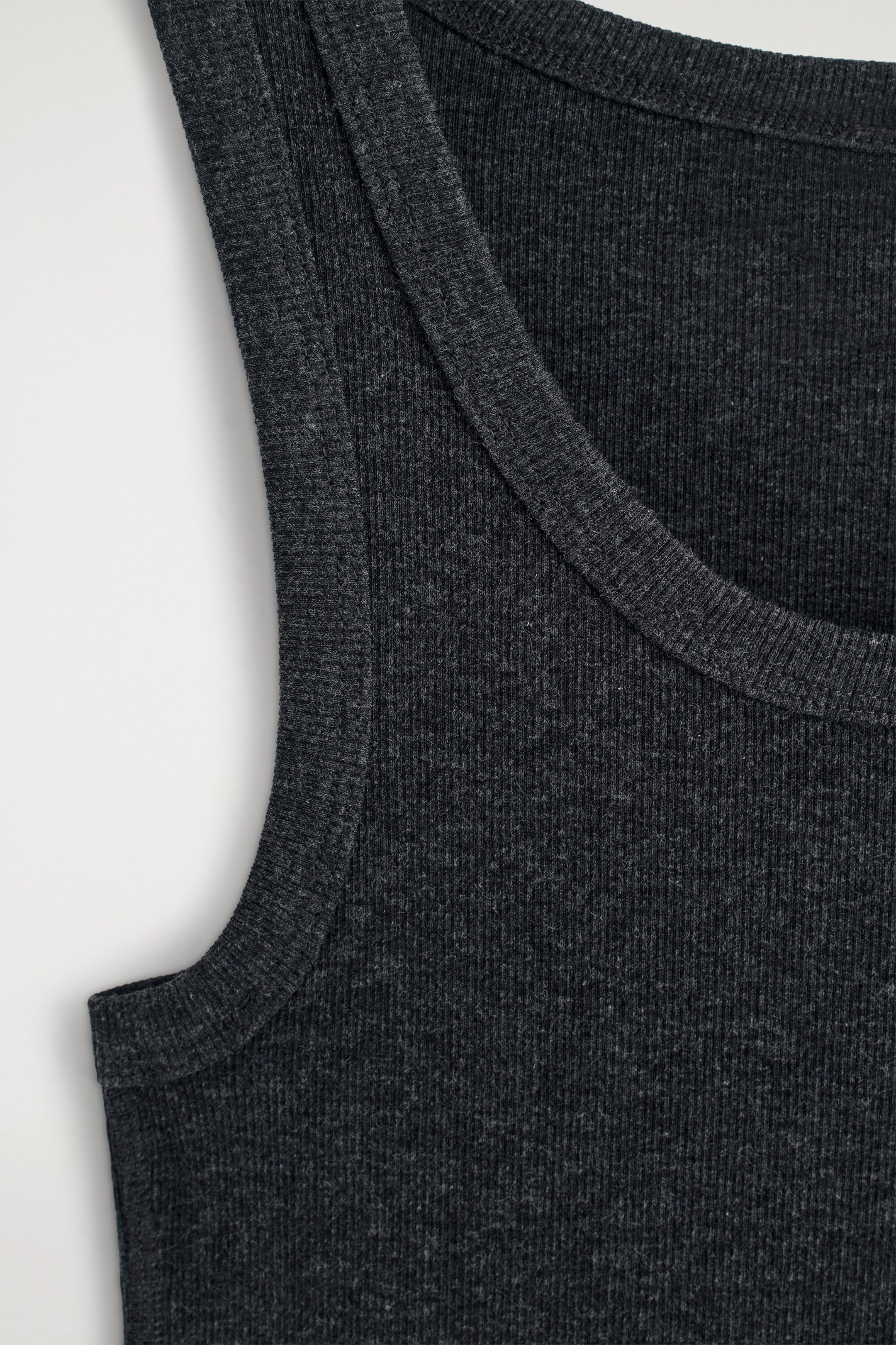 StillMedia/DescriptiveDetail