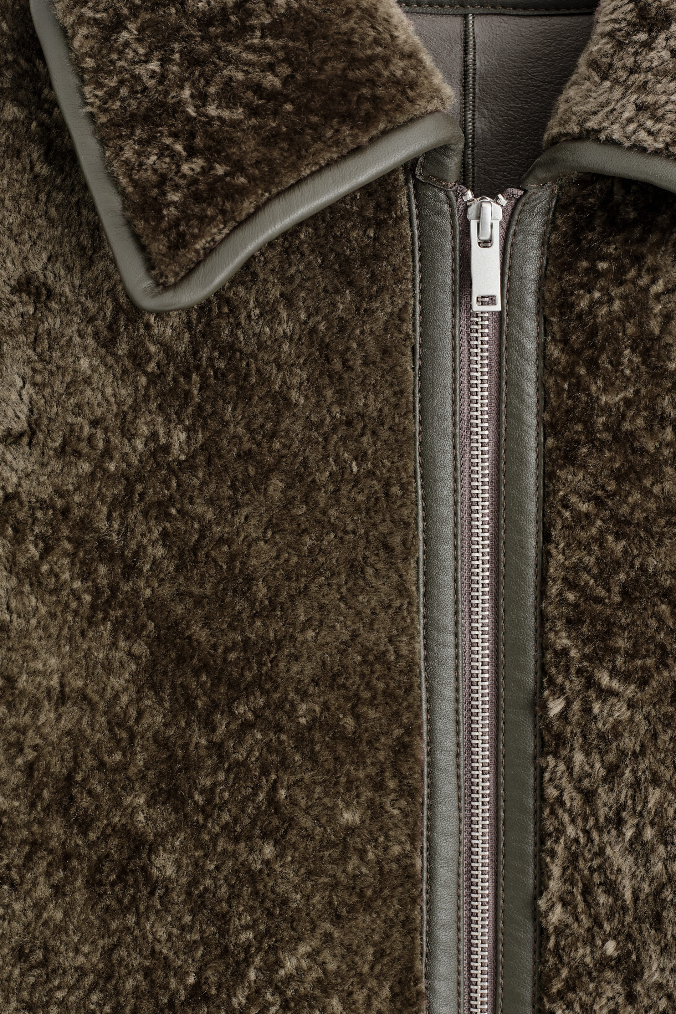 StillMedia/DescriptiveDetail