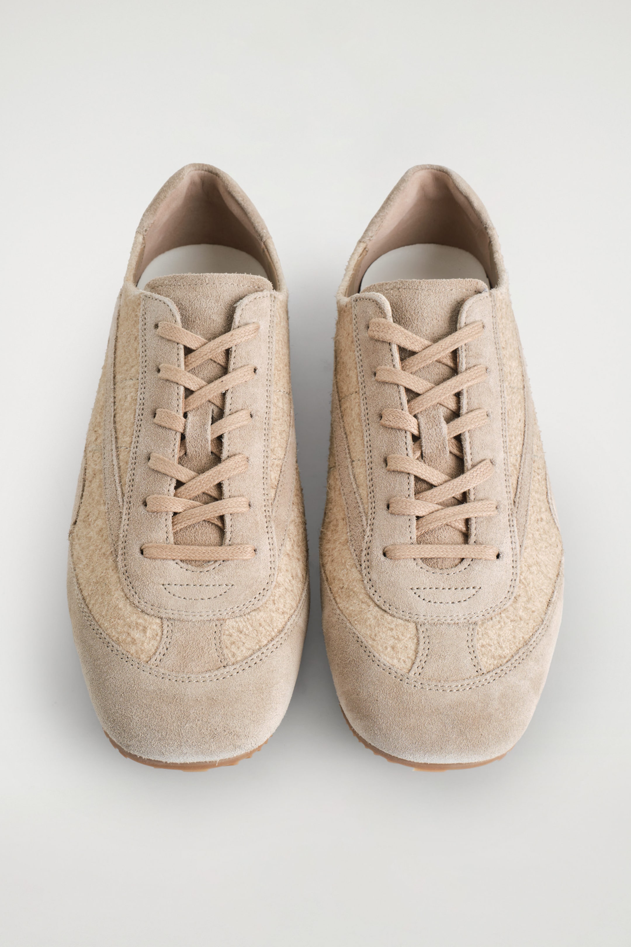 MINIMAL SUEDE SNEAKERS