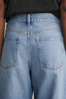 ARCH TAPERED JEANS — LIGHT BLUE 5