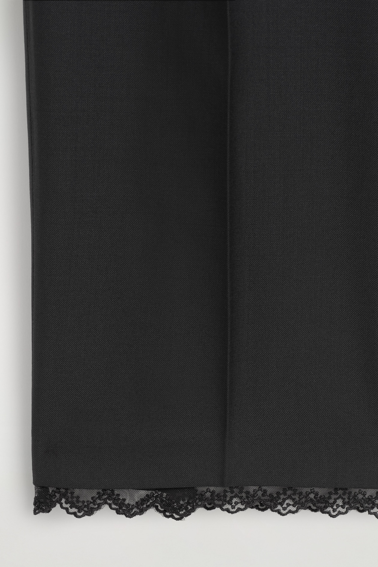 LACE-DETAIL WOOL TAPERED PANTS — BLACK
