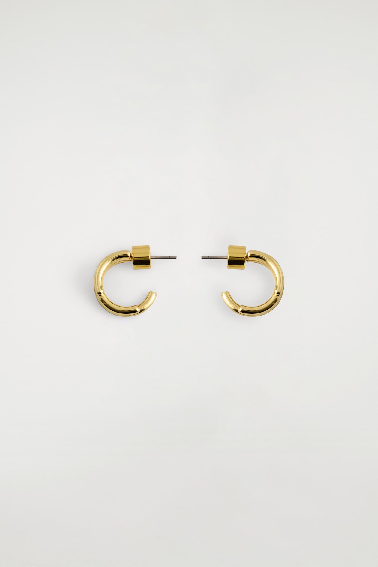STACKED MINI HOOP EARRINGS — GOLD
