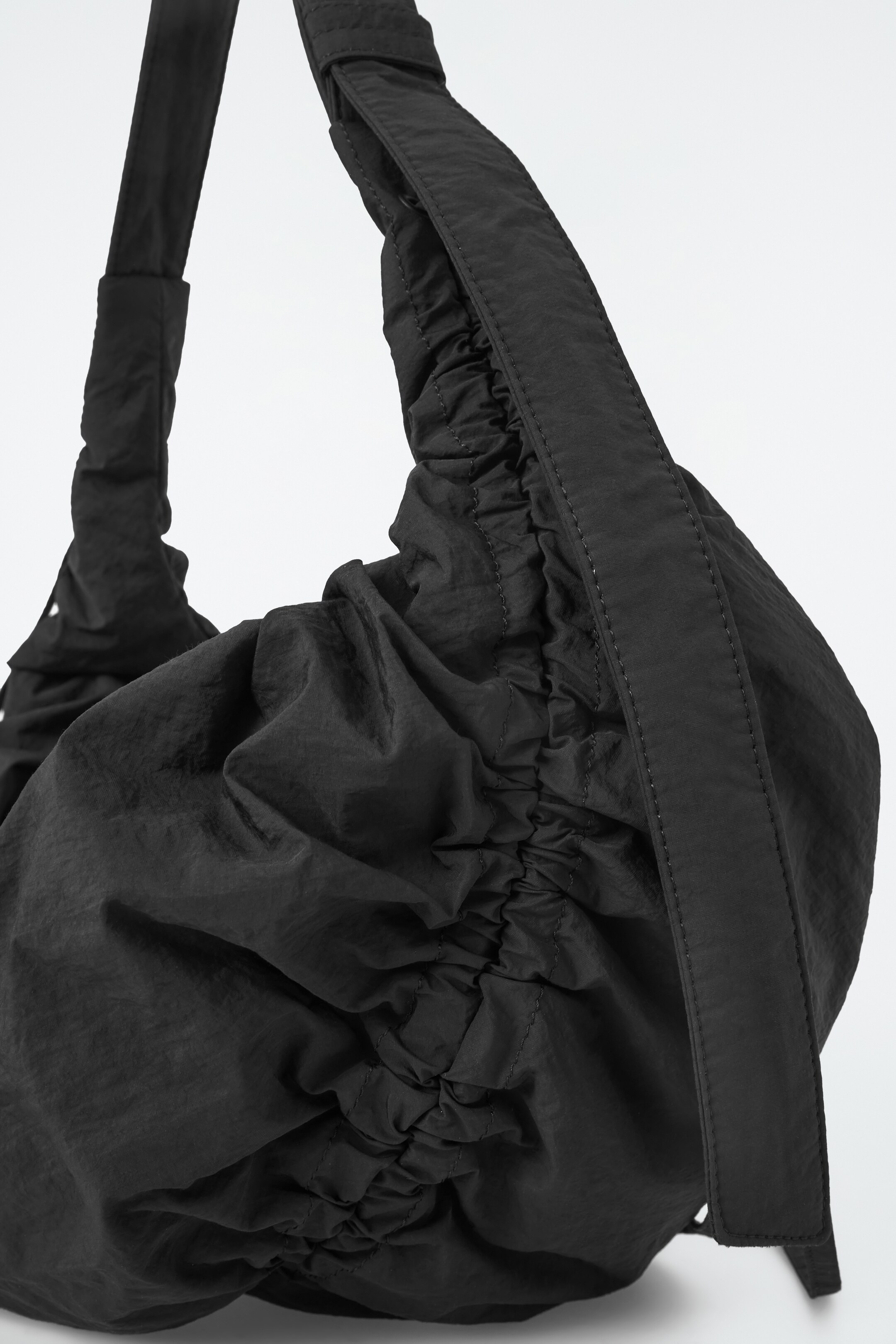 Grotere afbeelding bekijken: CANOPY MINI CROSSBODY BAG - NYLON - BLACK - DAMES | H&M NL 3