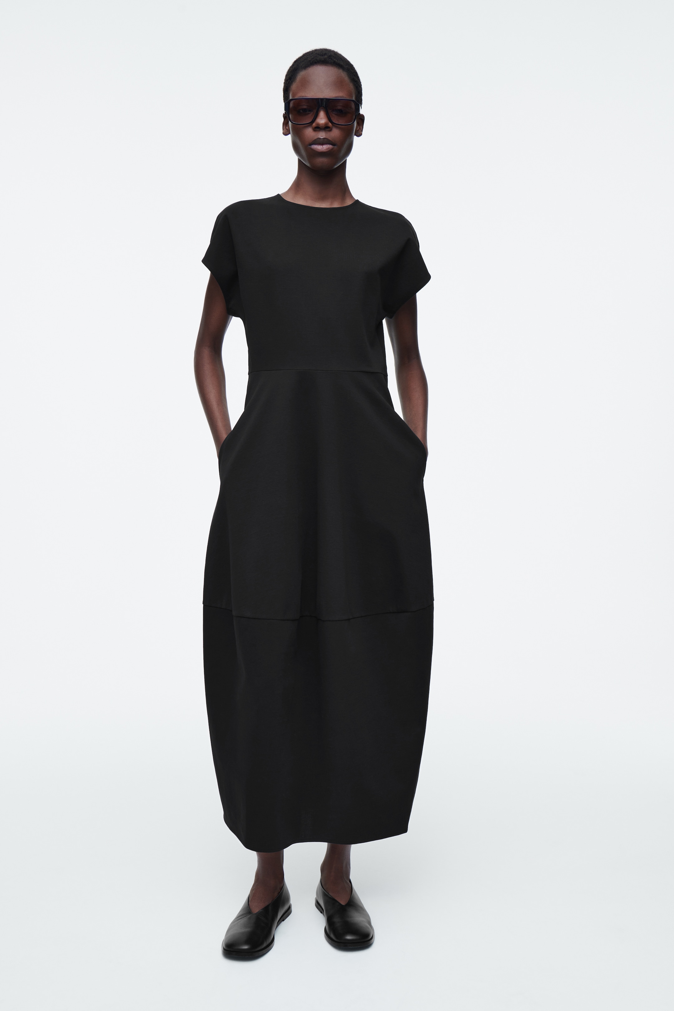 Ingrandisci l'immagine: SCULPTED COTTON MIDI DRESS - BLACK - DONNA | H&M CH 1