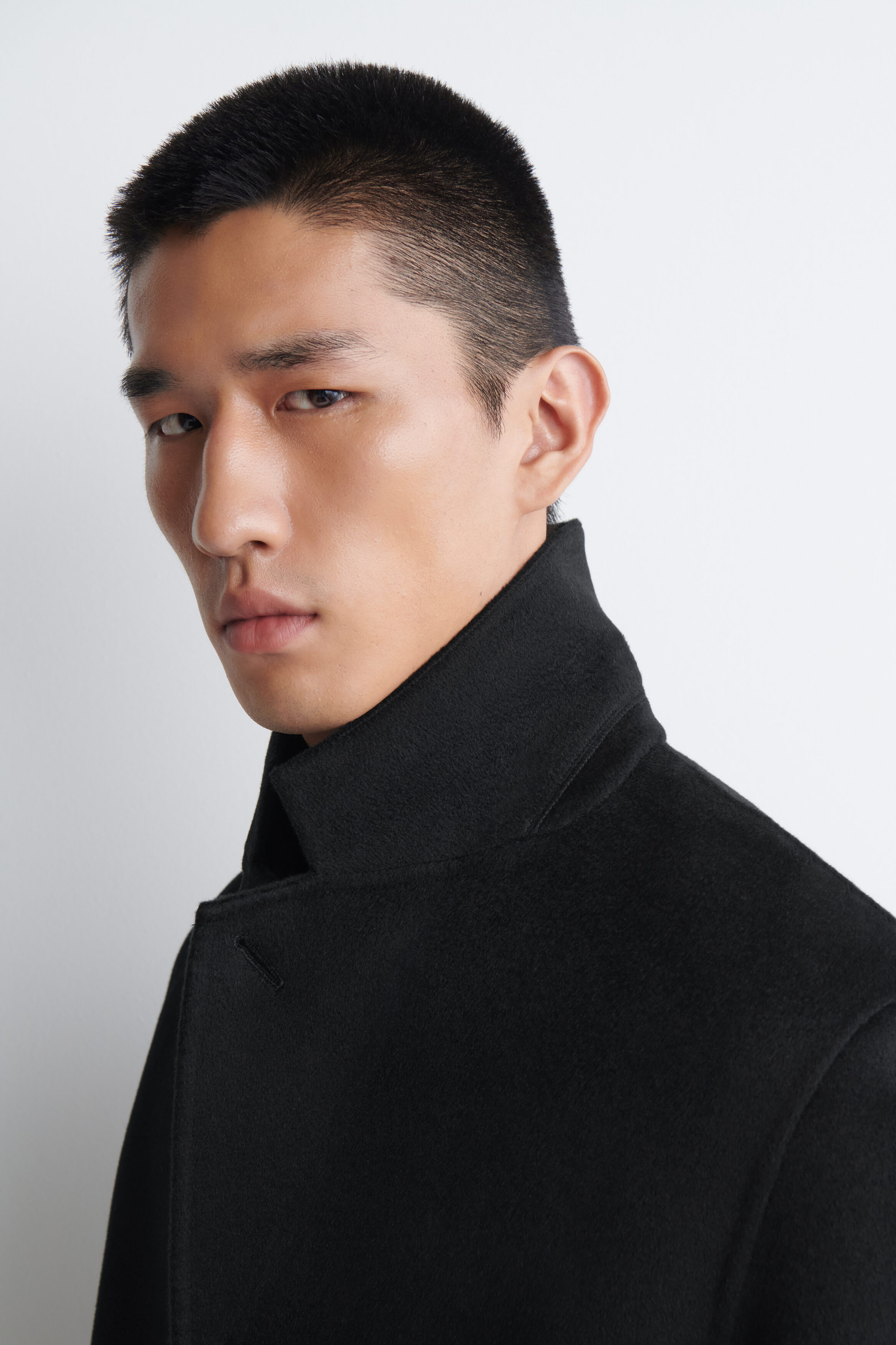 TAILORED DOUBLE-FACED CASHMERE BLAZER - thumbnail 2