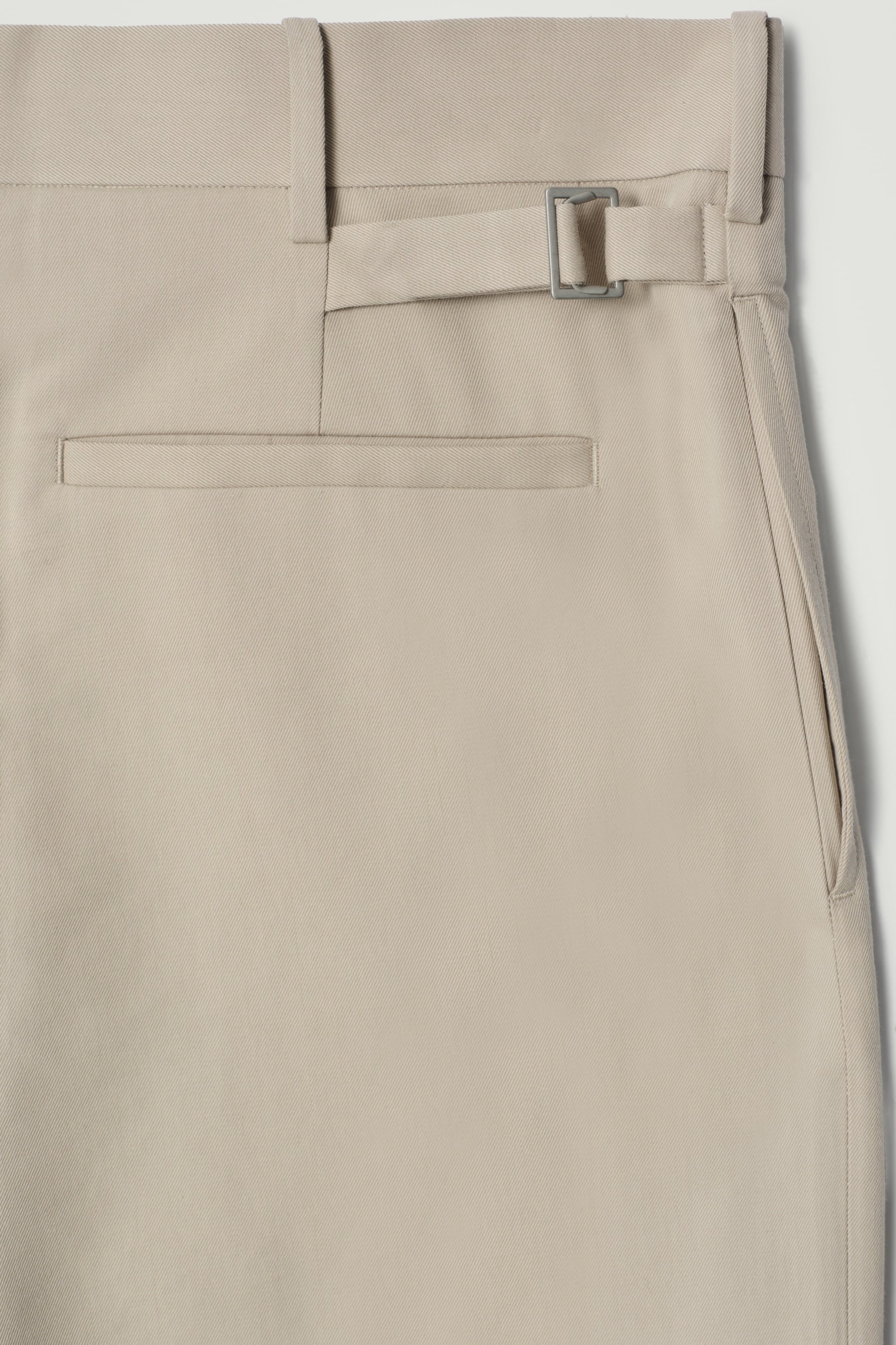 Visualizza immagine più grande: PANTALONI SARTORIALI RILASSATI A GAMBA DRITTA - TALPA - UOMO | H&M IT 9