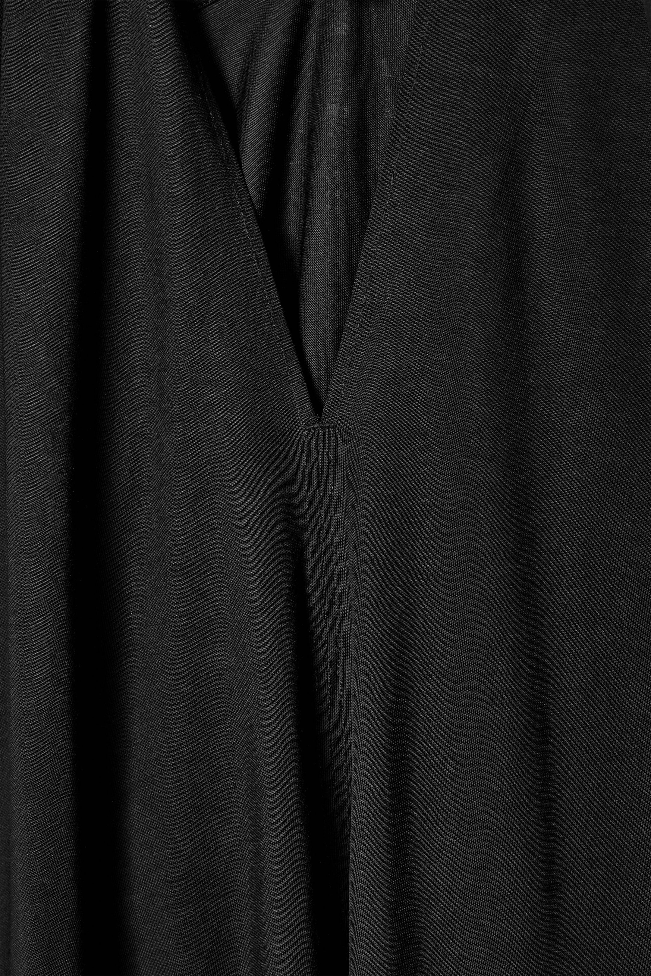 StillMedia/DescriptiveDetail