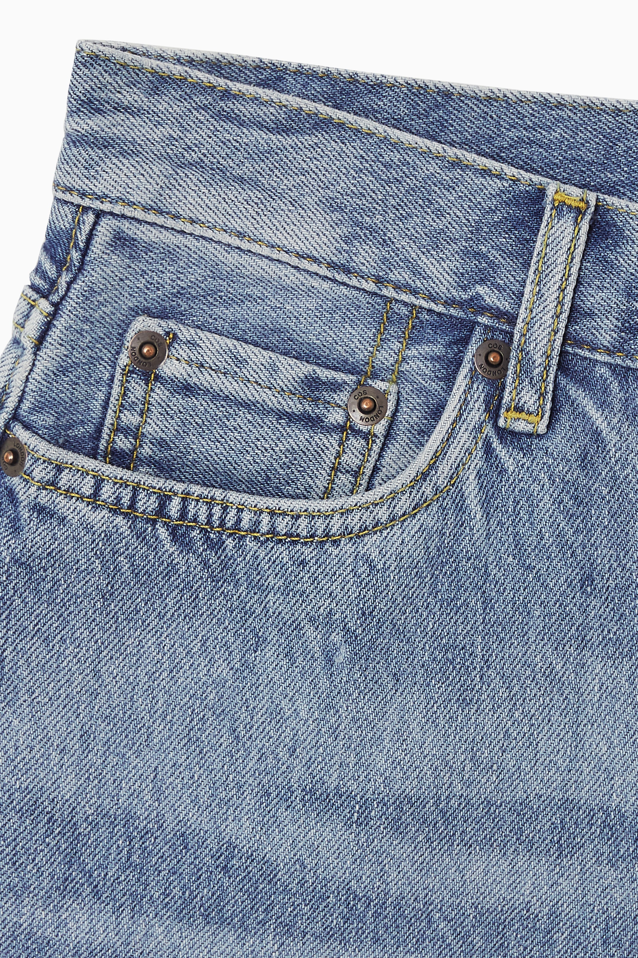 Ingrandisci l'immagine: HIGH-RISE DENIM SHORTS - LIGHT BLUE - DONNA | H&M CH 3