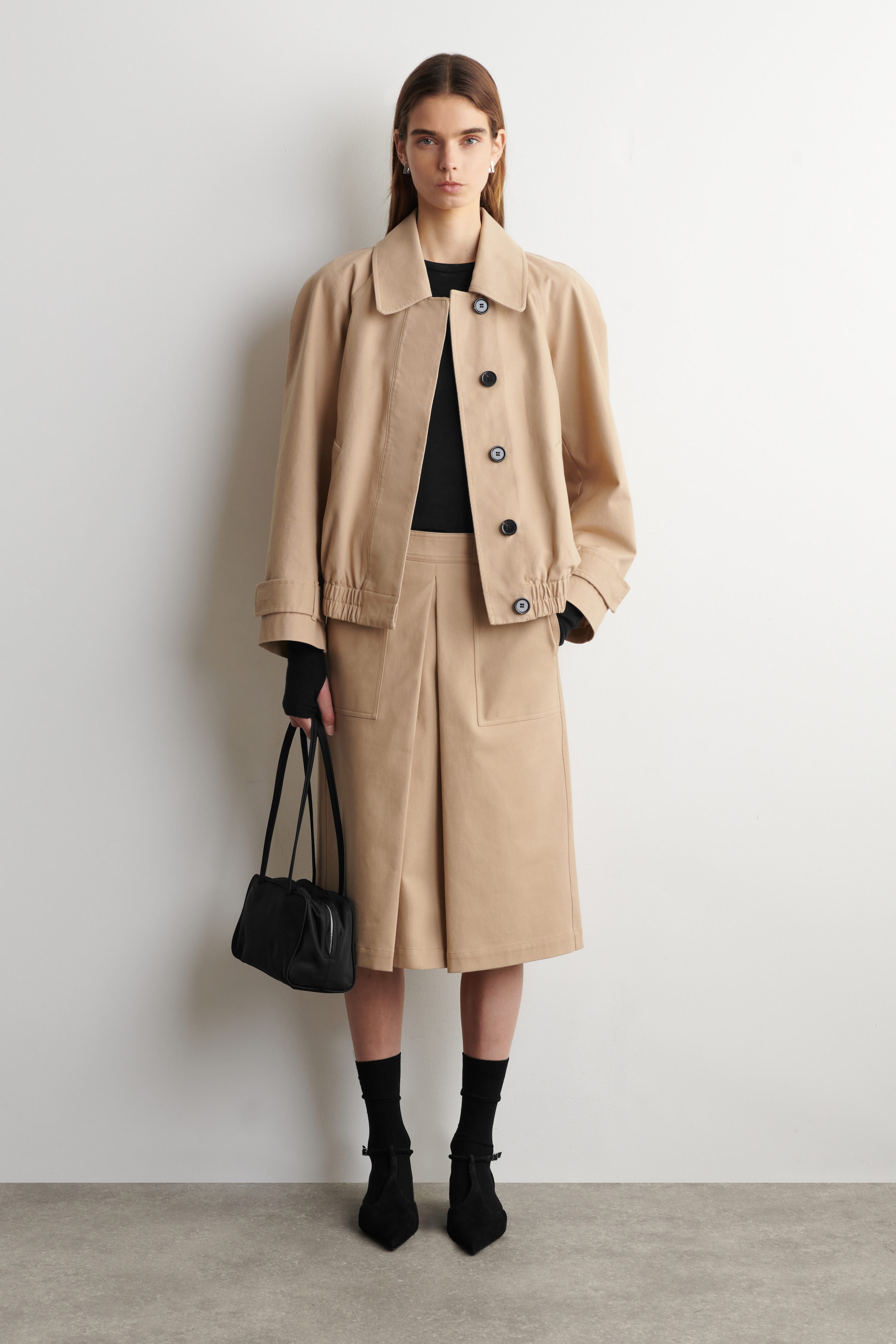 POINTED SUEDE T-BAR KITTEN HEELS