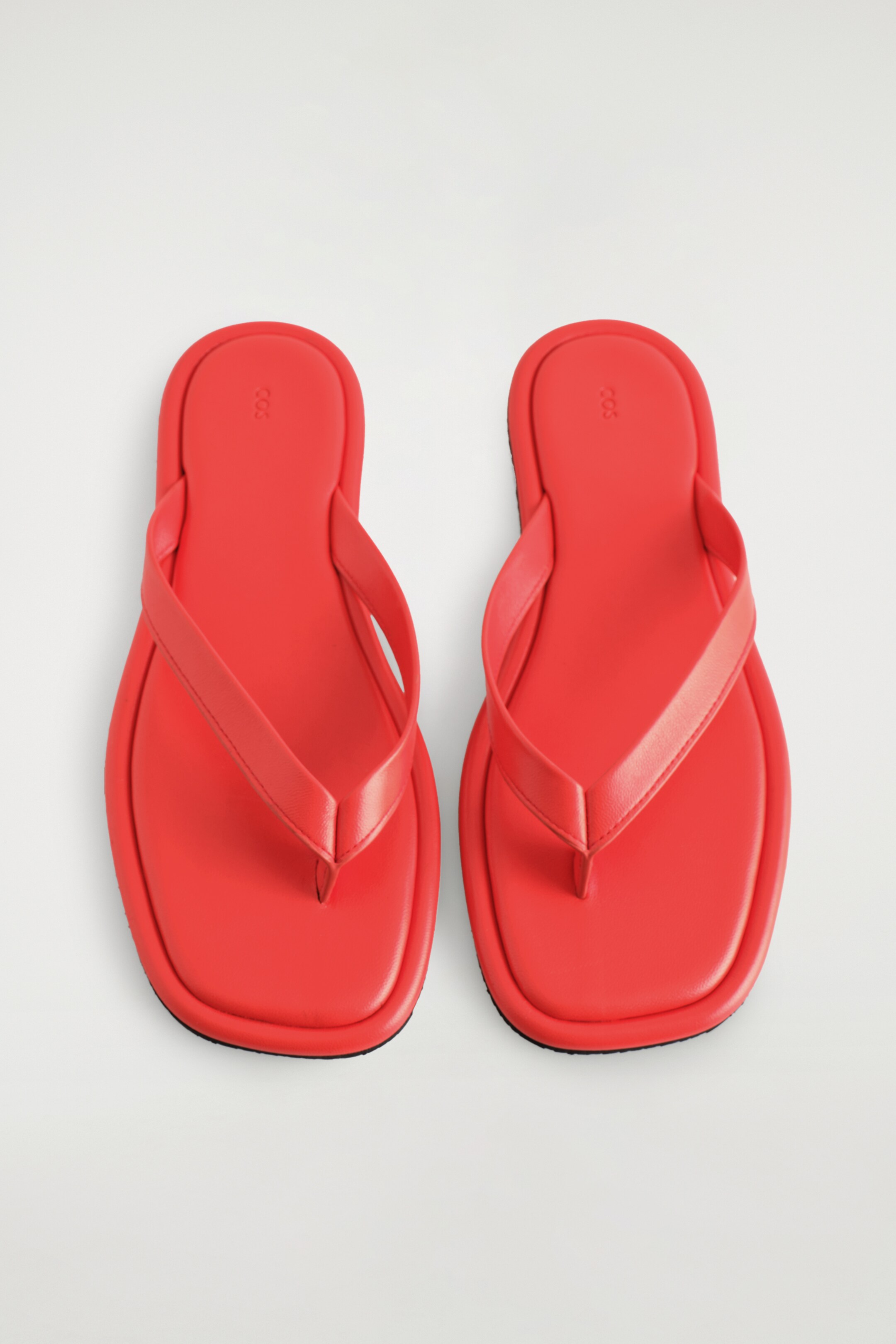 Ingrandisci l'immagine: LEATHER FLIP FLOPS - RED - DONNA | H&M CH 5