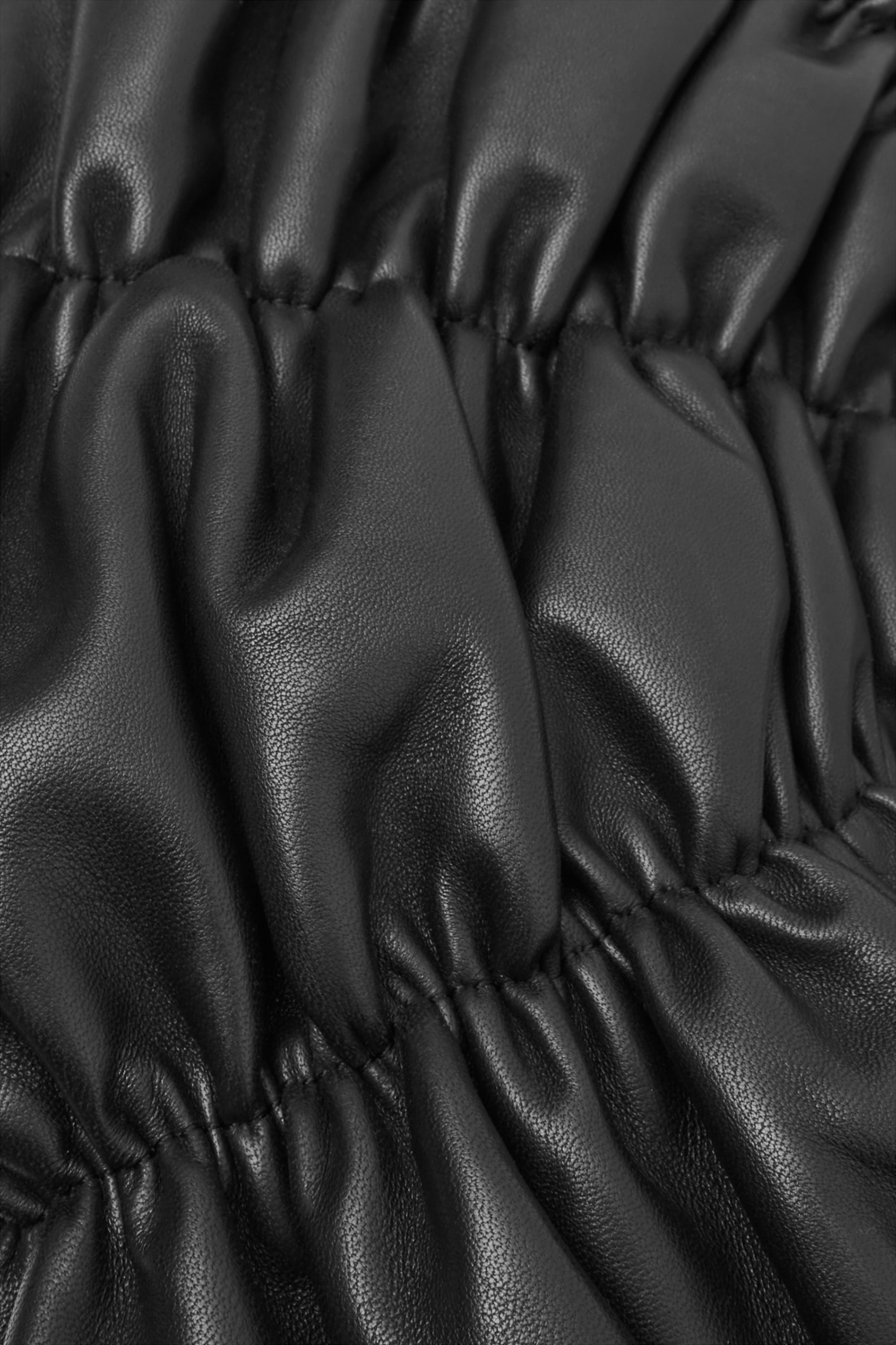 StillMedia/DescriptiveDetail