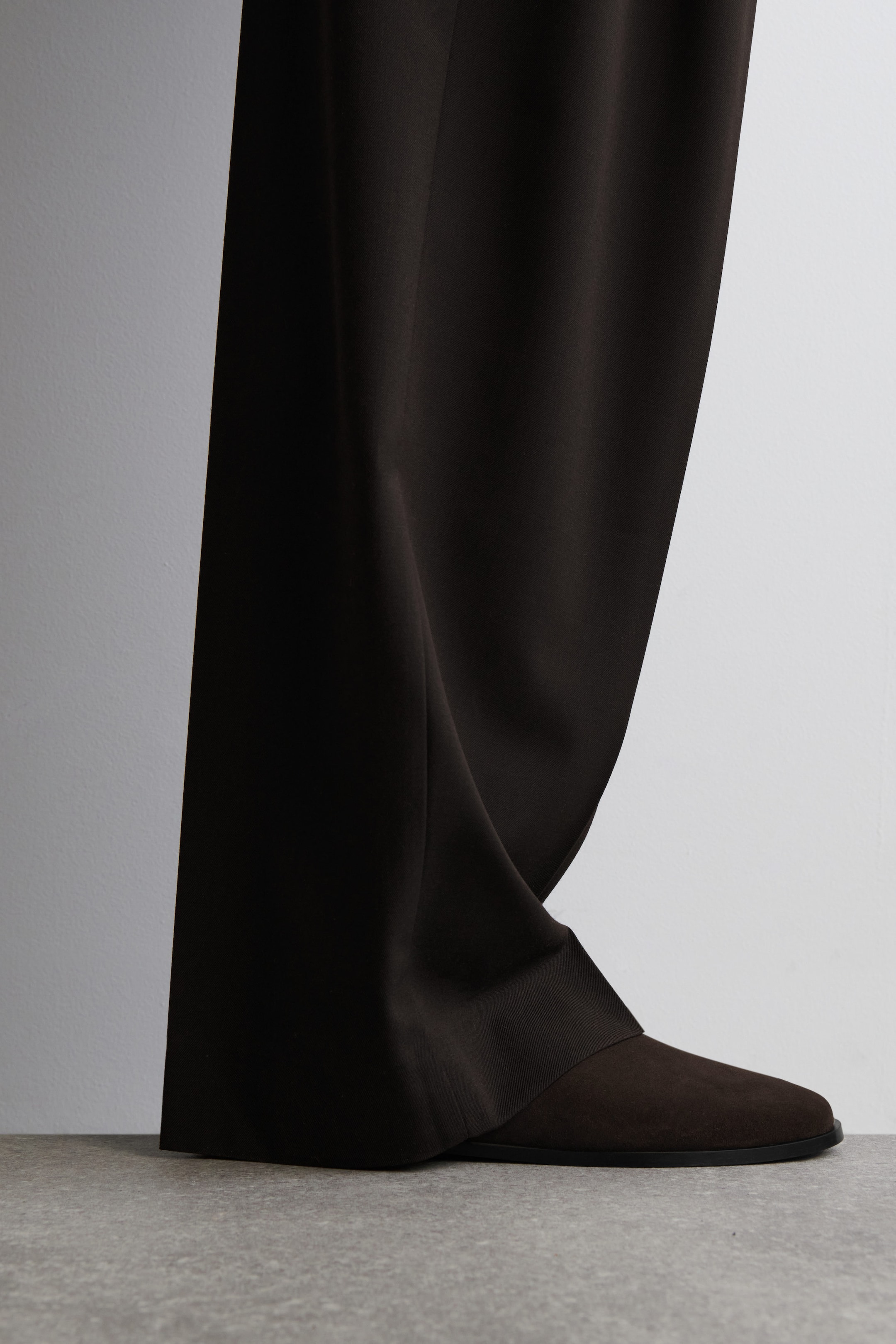 CLASSIC SUEDE MULES