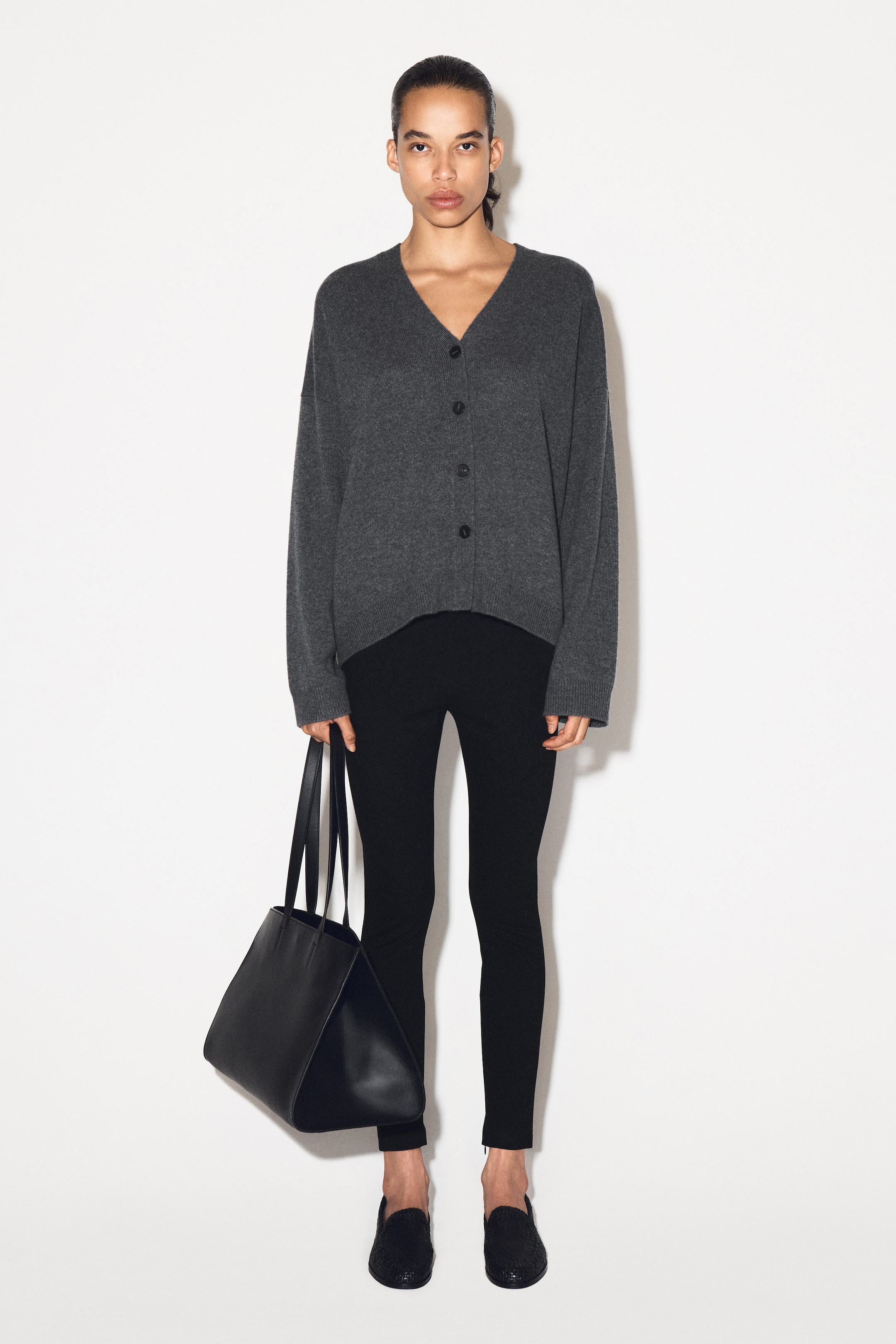 ZIPPED-CUFF LEGGINGS