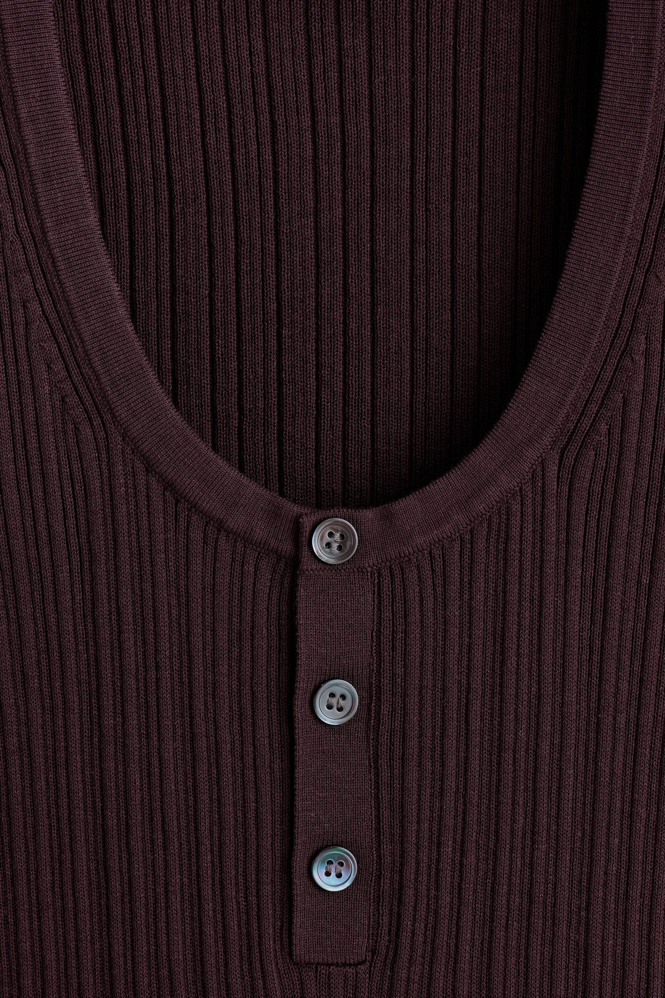 StillMedia/DescriptiveDetail