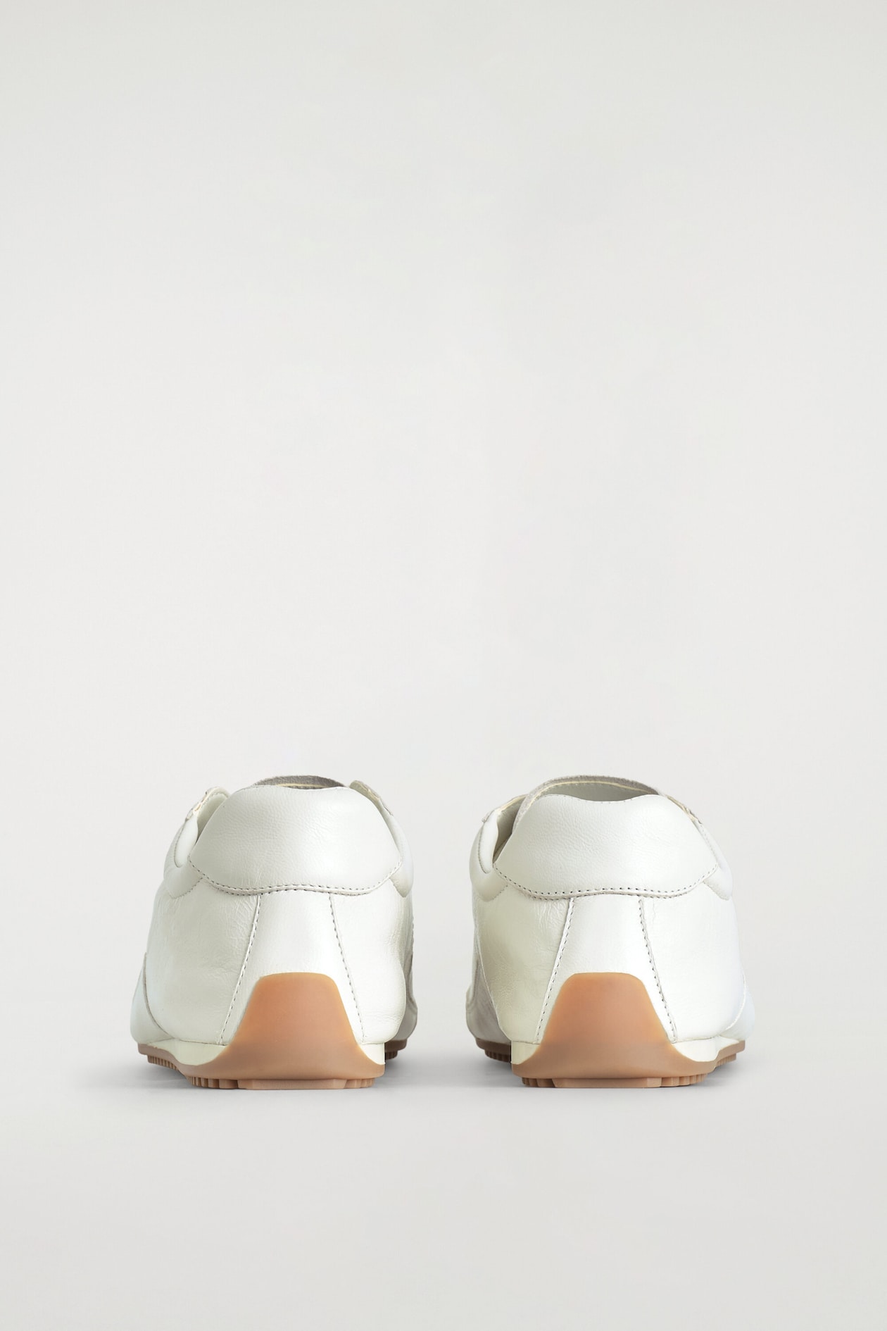LEATHER SNEAKERS — WHITE
