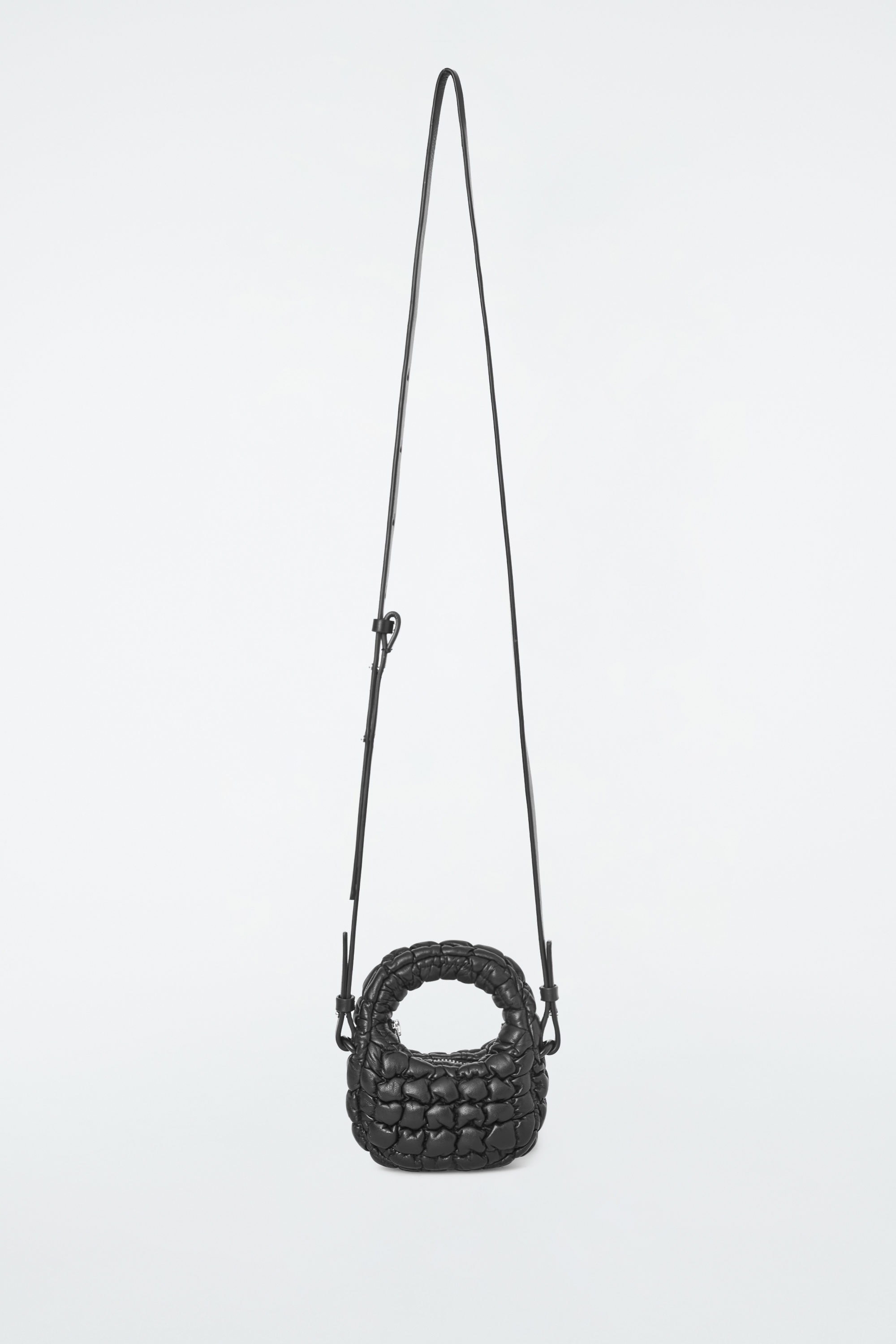 【COS】◆大人気◆QUILTED NANO CROSSBODY BAG◆2 COLOR◆ QUILTED NANO CROSSBODY BAG - LEATHER - BLACK | COS