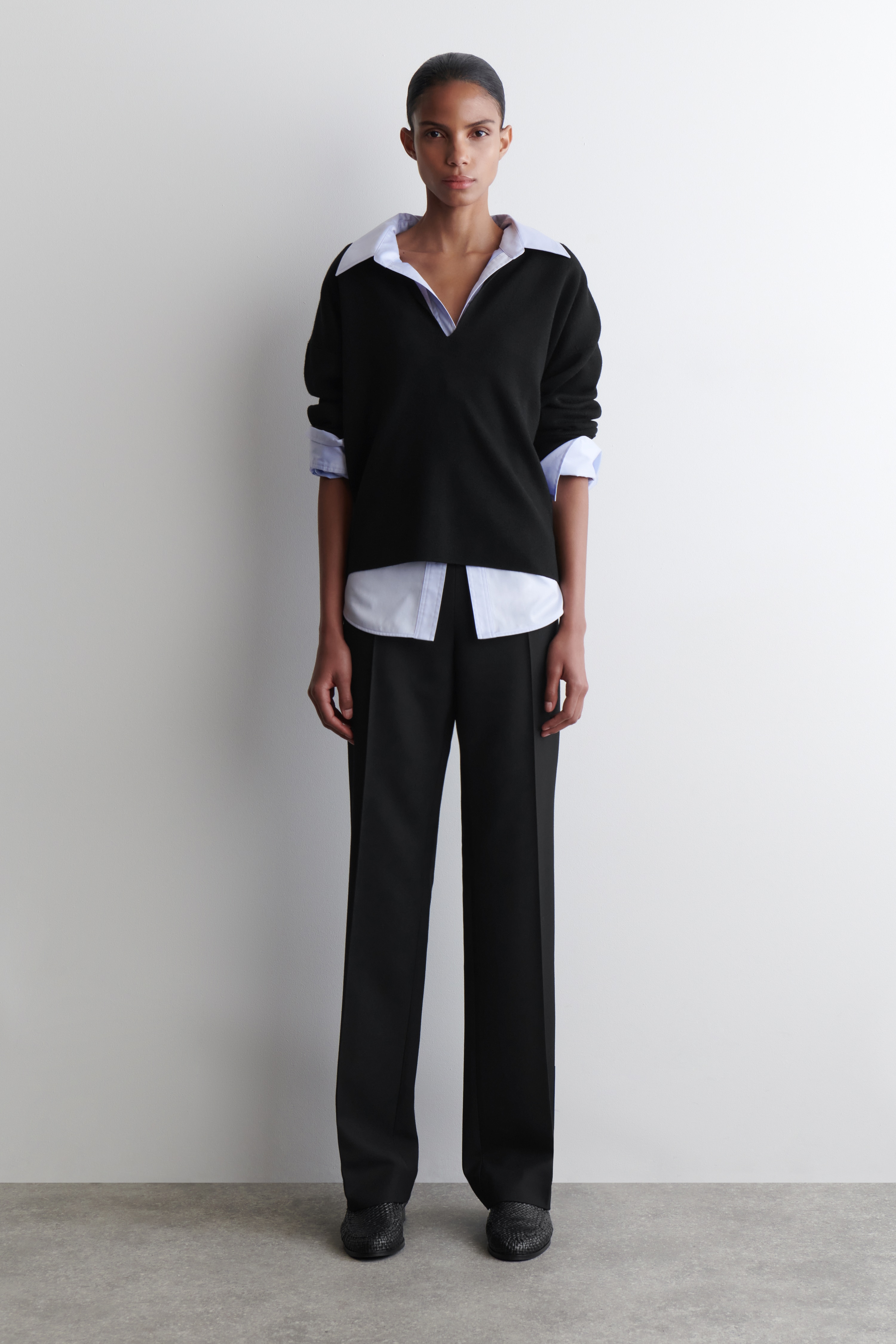 SPODNIE GARNITUROWE Z WEŁNĄ - CZARNY