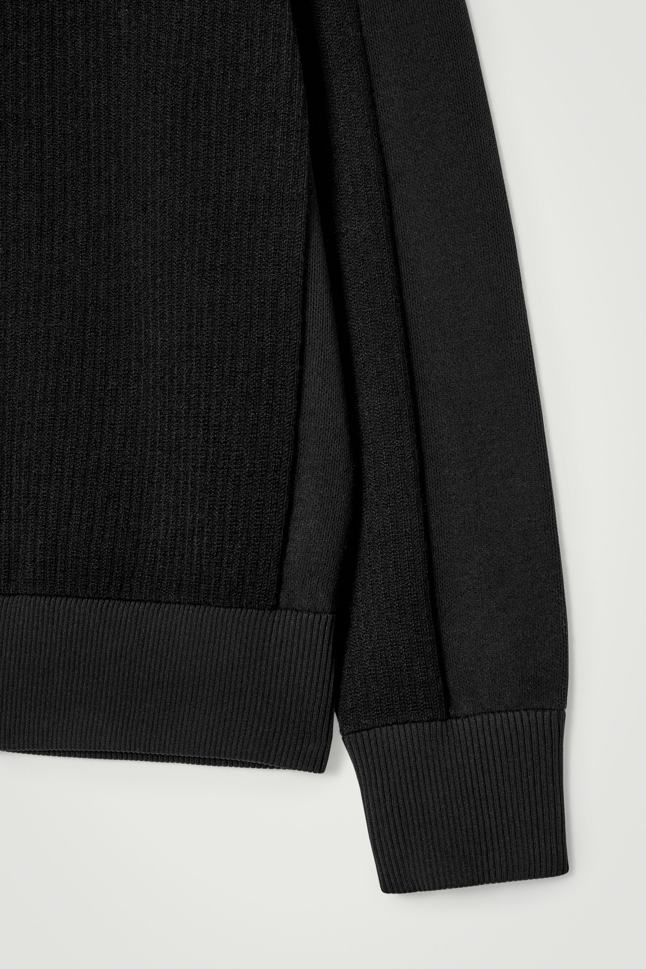 StillMedia/DescriptiveDetail